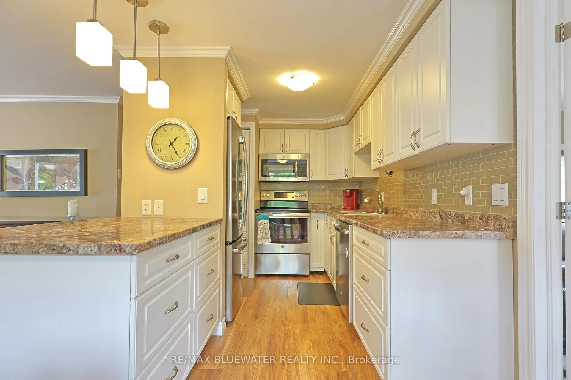 Photo 18 of 22 Pebble Beach Parkway, South Huron, Stephen — HOMEH
