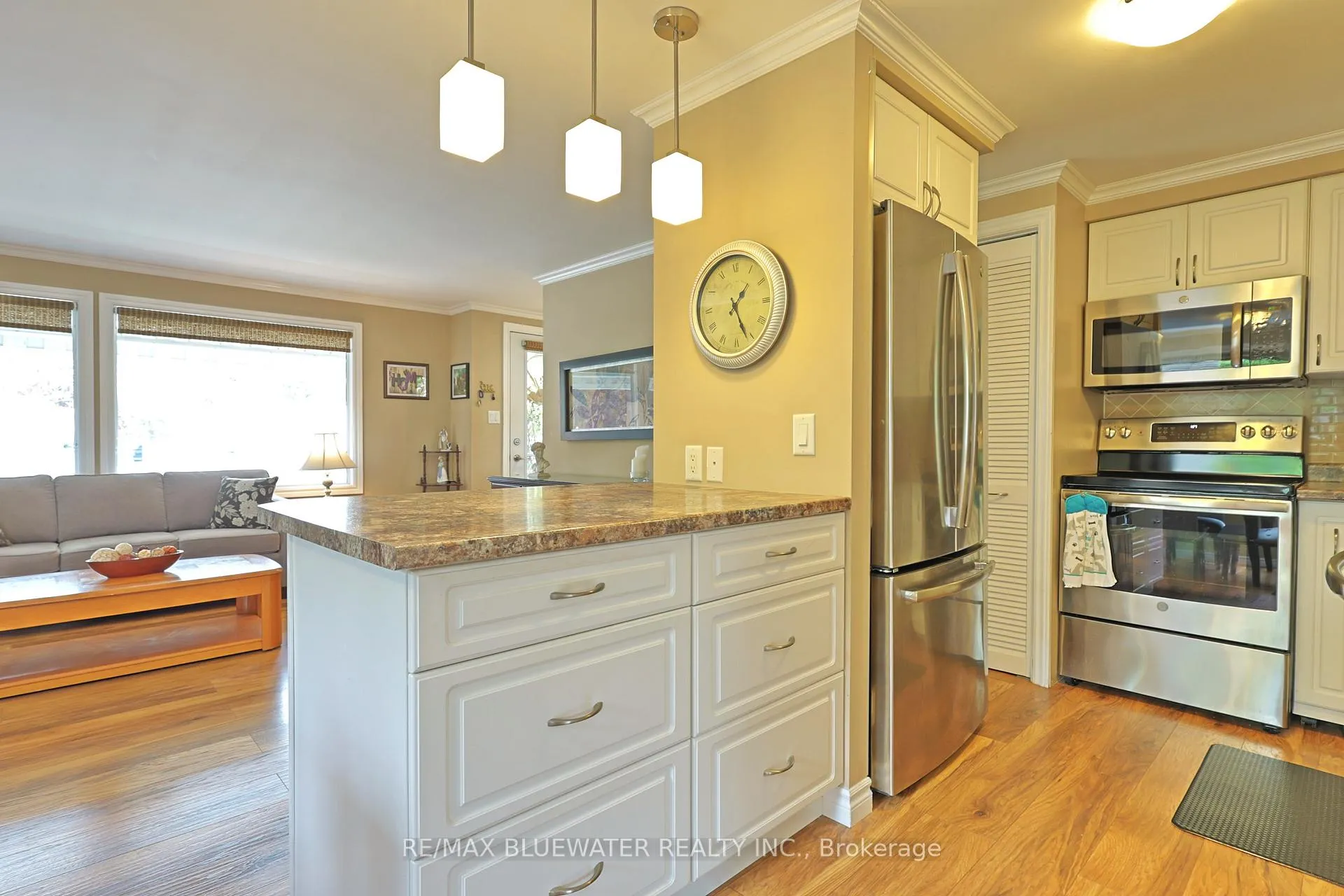 Photo 19 of 22 Pebble Beach Parkway, South Huron, Stephen — HOMEH