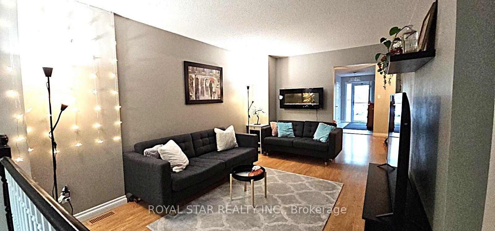 Photo 5 of 26 Furlong Crescent, Ottawa, Kanata - Bridlewood — HOMEH