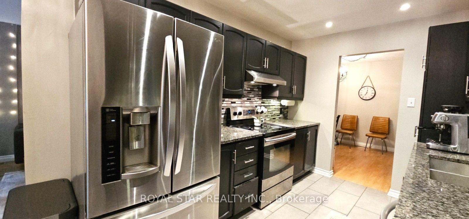 Photo 8 of 26 Furlong Crescent, Ottawa, Kanata - Bridlewood — HOMEH