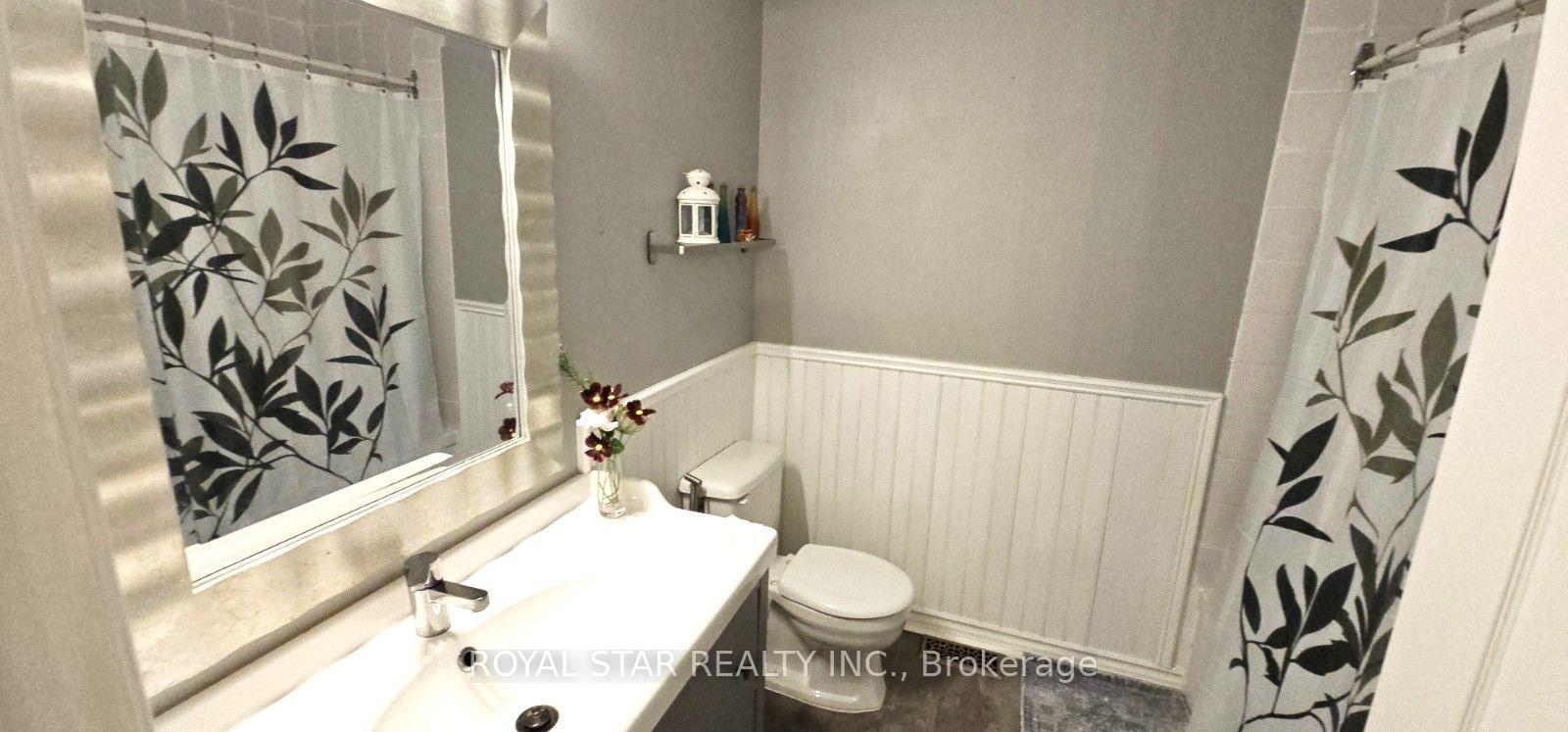 Photo 12 of 26 Furlong Crescent, Ottawa, Kanata - Bridlewood — HOMEH