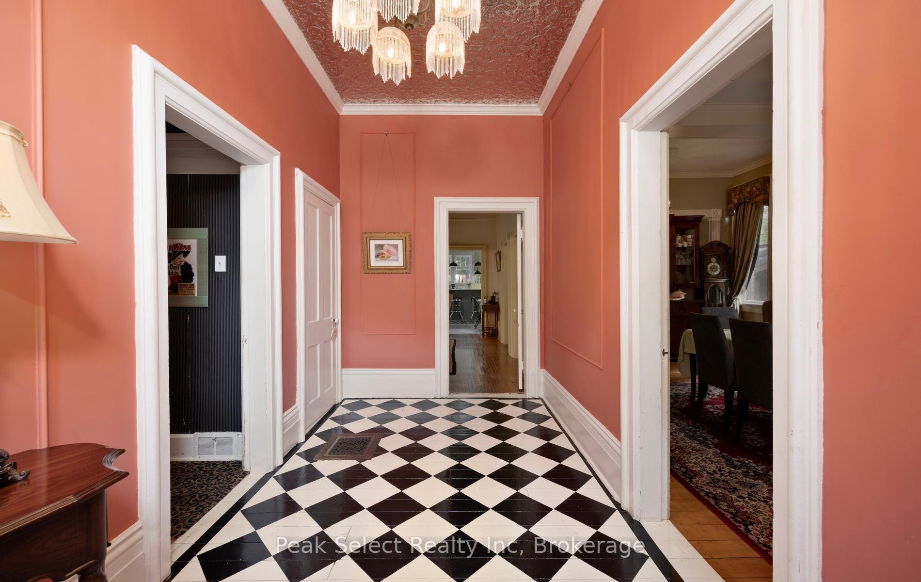 Photo 6 of 220 Elgin Street E, St. Marys — HOMEH