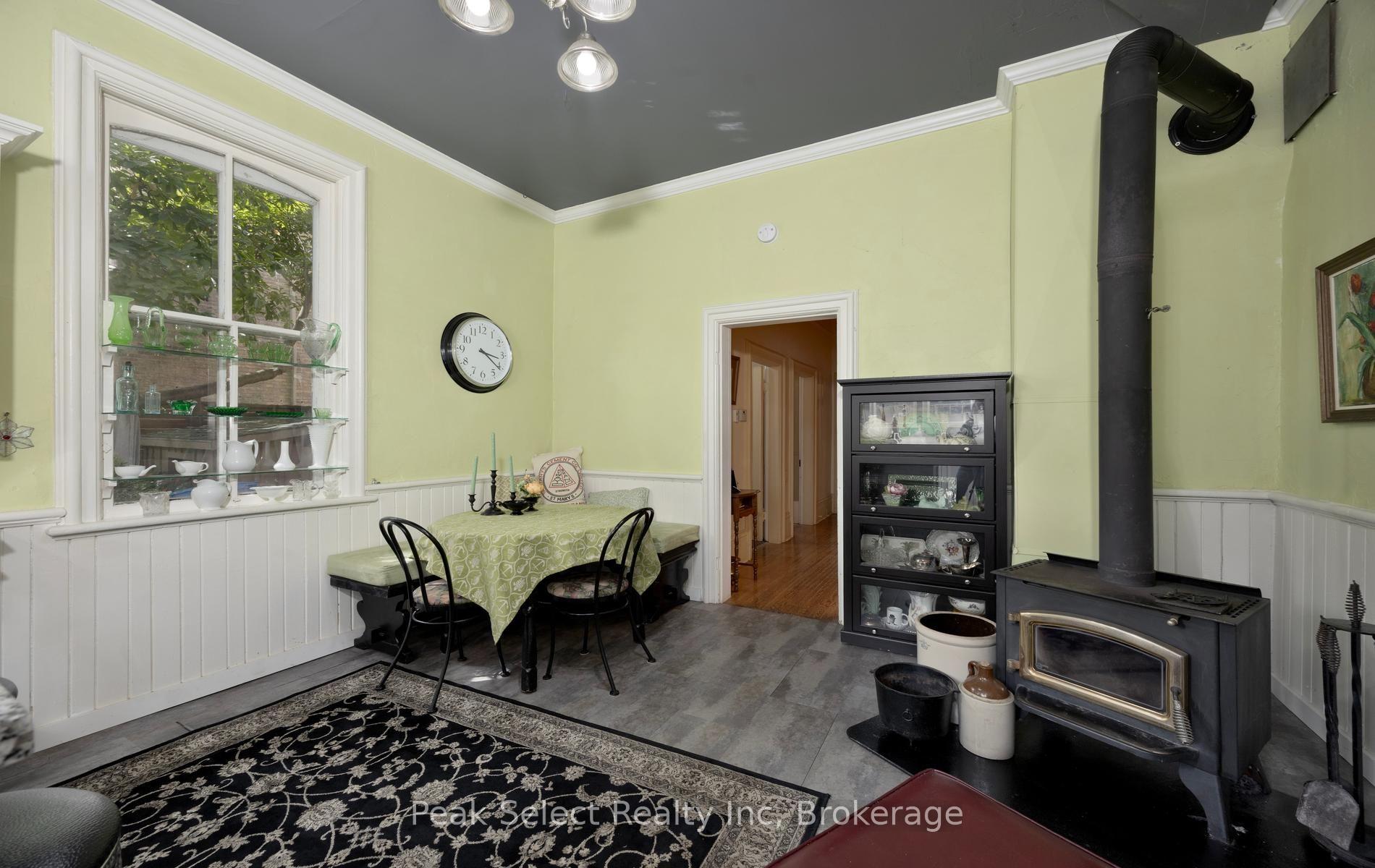 Photo 11 of 220 Elgin Street E, St. Marys — HOMEH