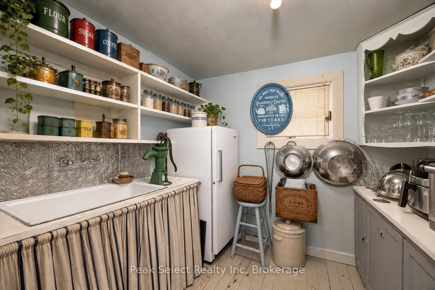 Photo 13 of 220 Elgin Street E, St. Marys — HOMEH
