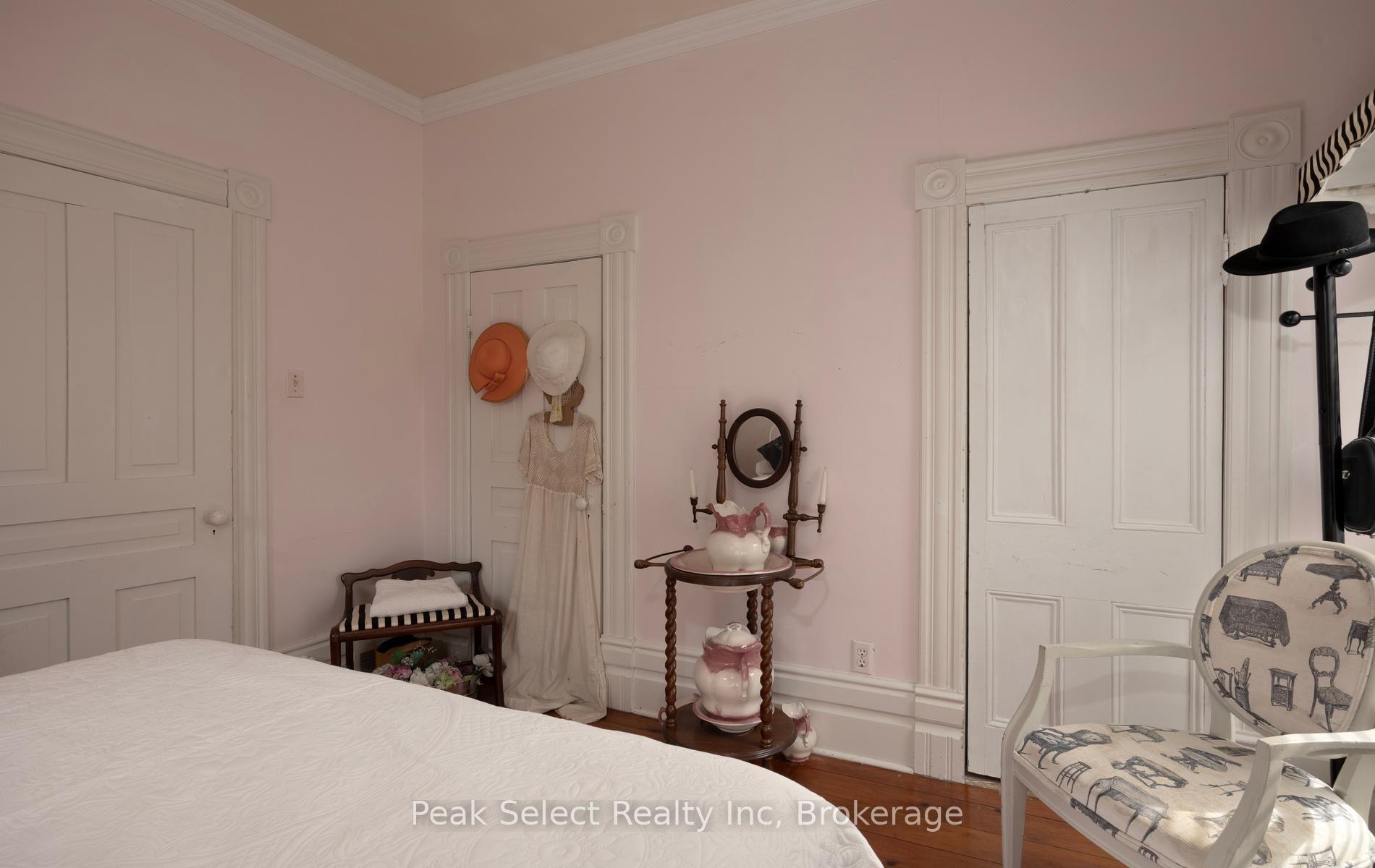 Photo 30 of 220 Elgin Street E, St. Marys — HOMEH