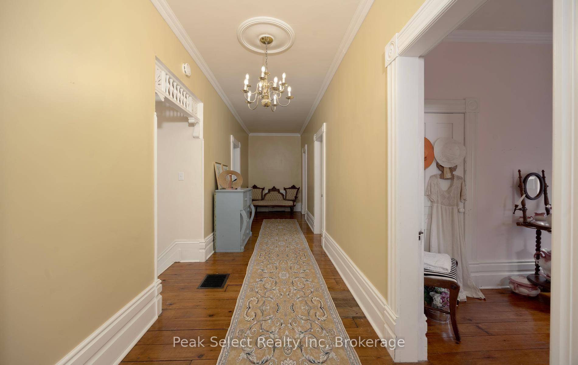 Photo 35 of 220 Elgin Street E, St. Marys — HOMEH