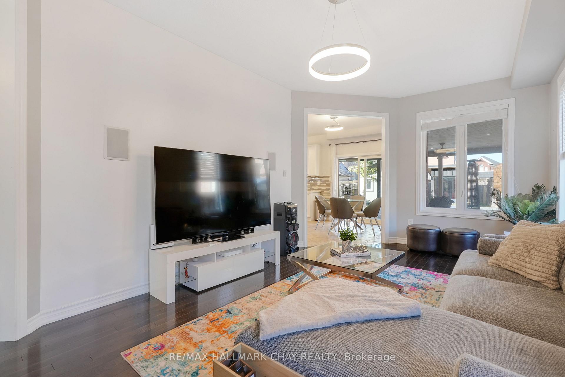 Photo 12 of 2199 Dawson Crescent, Innisfil, Alcona — HOMEH