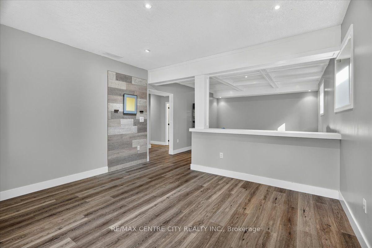 Photo 41 of 59 Bridle Path, Strathroy-Caradoc, SW — HOMEH