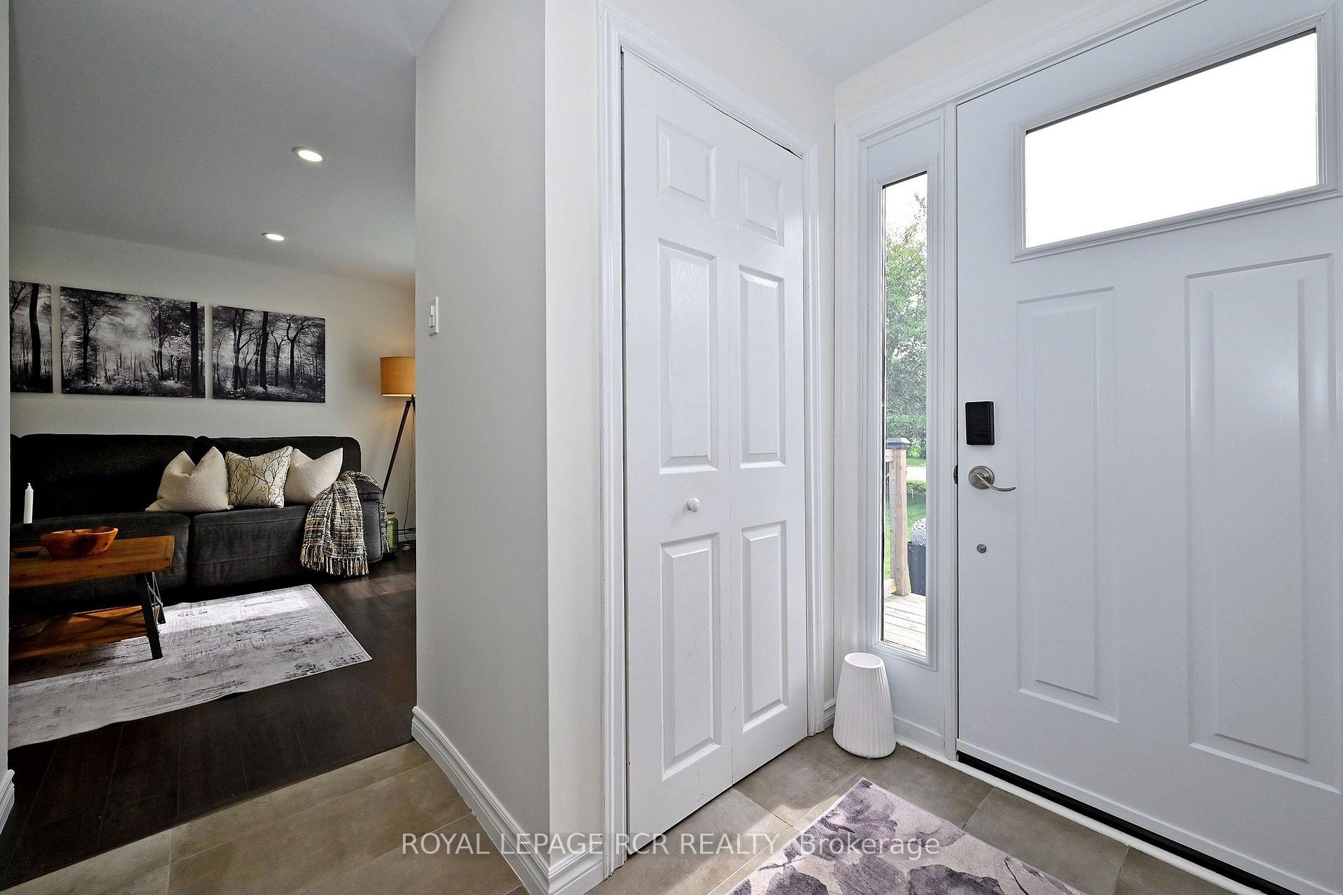Photo 7 of 779 Sheppard Avenue, Georgina, Historic Lakeshore Communities — HOMEH