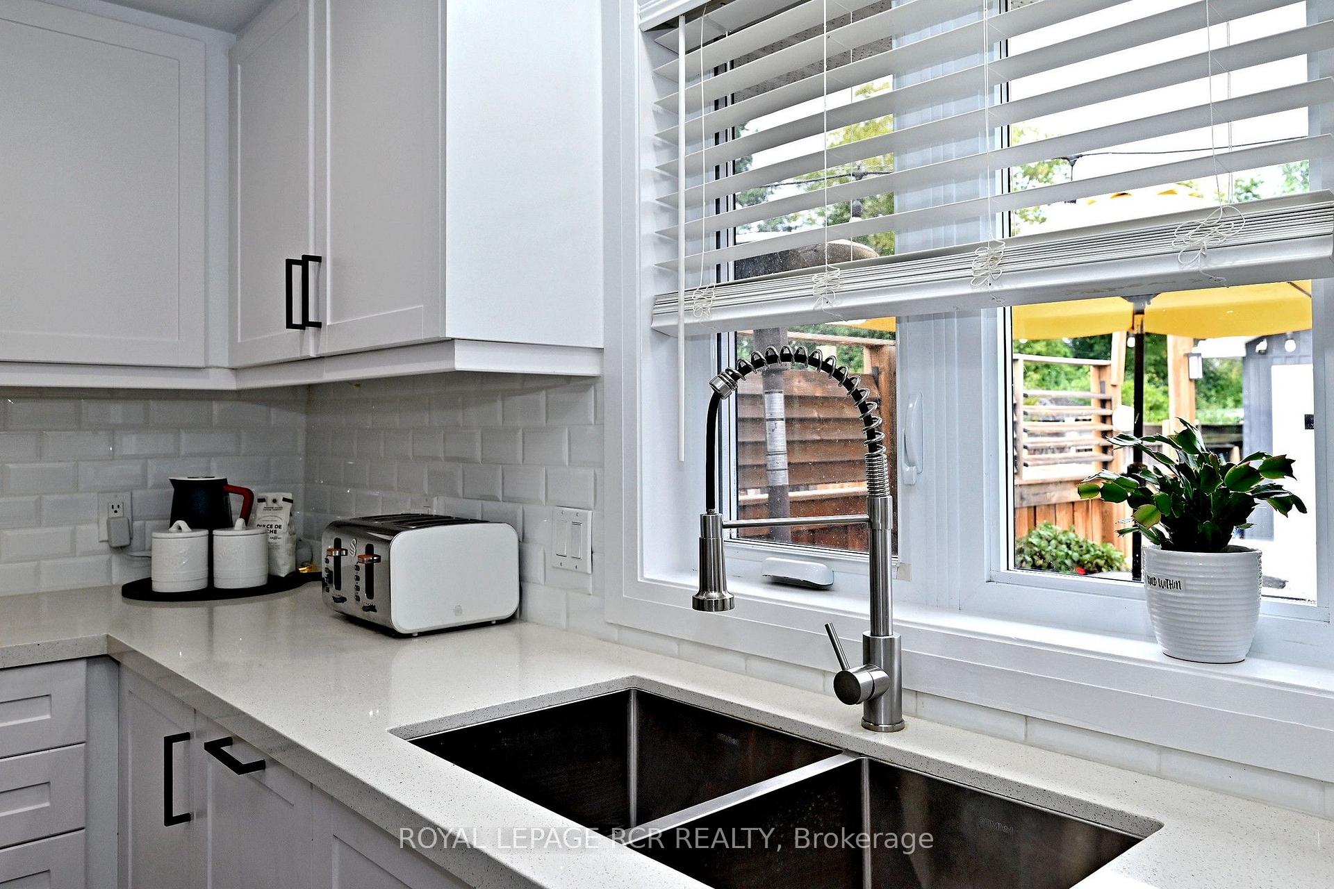 Photo 20 of 779 Sheppard Avenue, Georgina, Historic Lakeshore Communities — HOMEH
