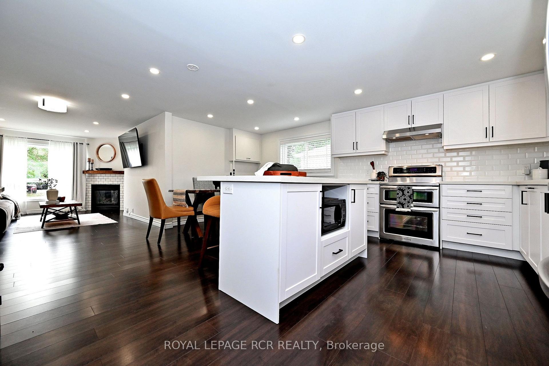 Photo 21 of 779 Sheppard Avenue, Georgina, Historic Lakeshore Communities — HOMEH