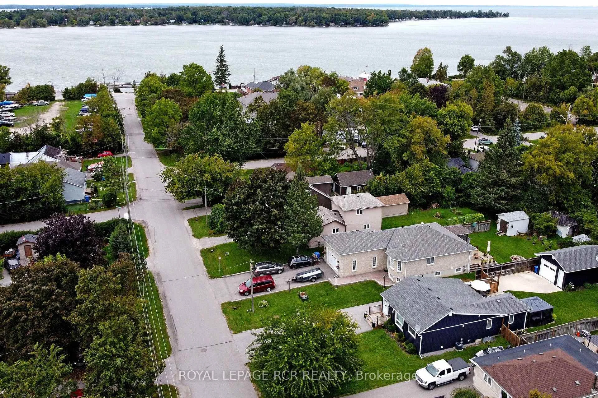 Photo 57 of 779 Sheppard Avenue, Georgina, Historic Lakeshore Communities — HOMEH