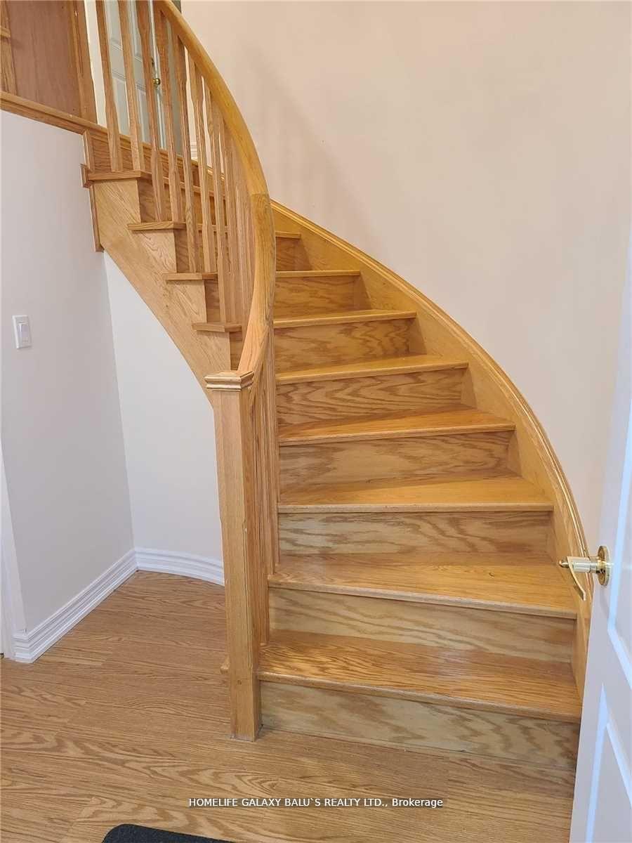 Photo 2 of Unit (Basement), 4 Malborough Road, Markham, Box Grove — HOMEH