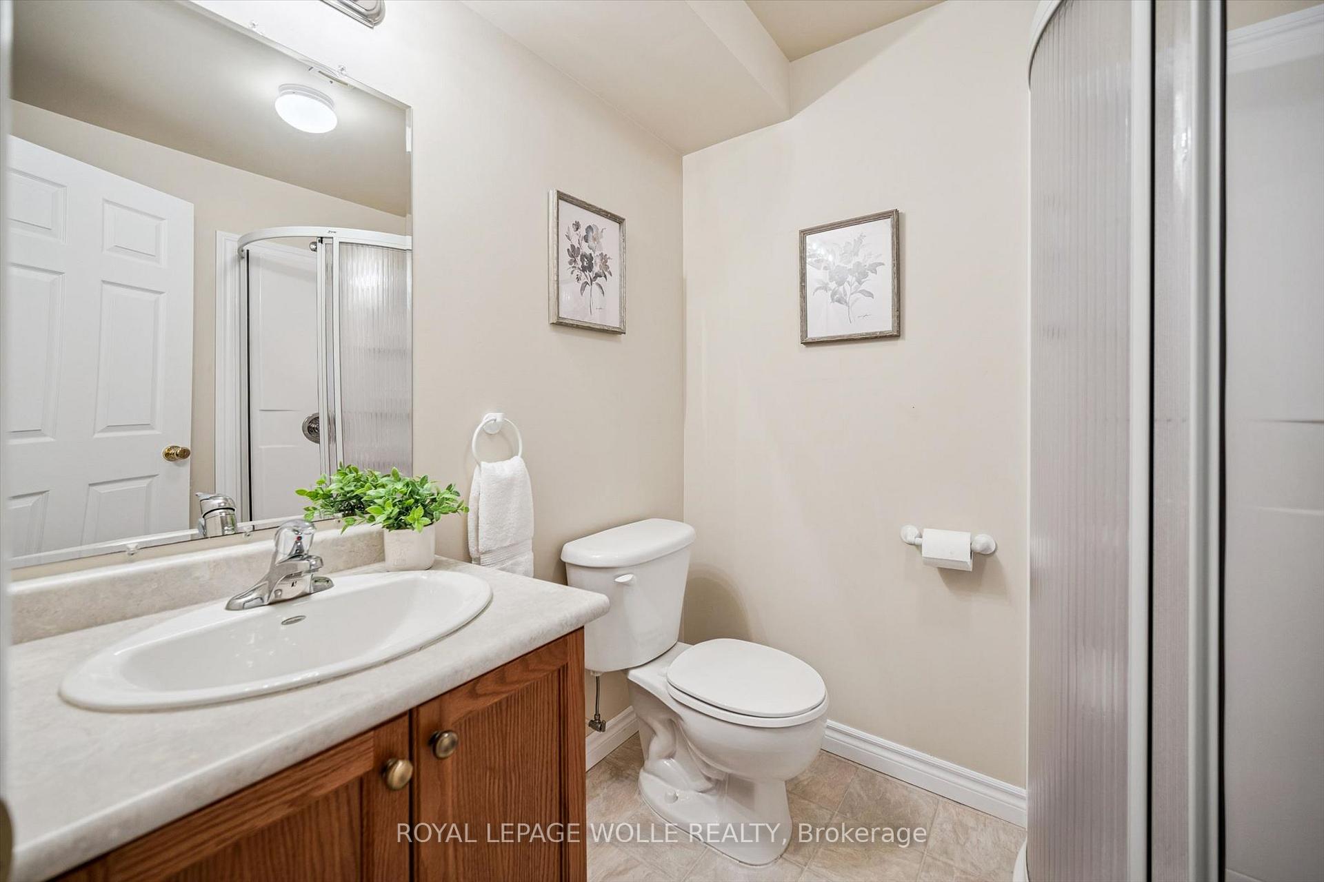Photo 34 of 326 Tealby Crescent, Waterloo, Colonial Acres — HOMEH