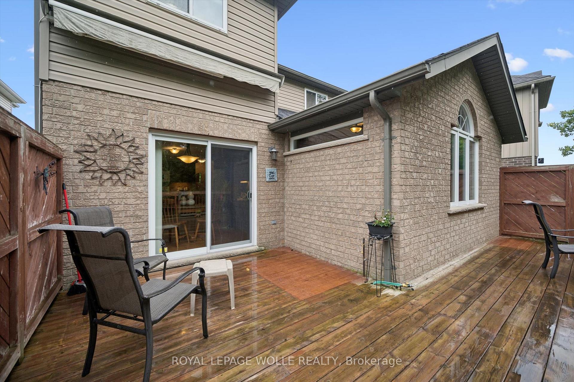 Photo 41 of 326 Tealby Crescent, Waterloo, Colonial Acres — HOMEH