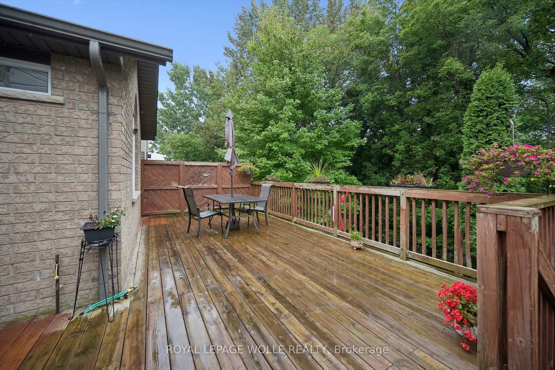 Photo 42 of 326 Tealby Crescent, Waterloo, Colonial Acres — HOMEH
