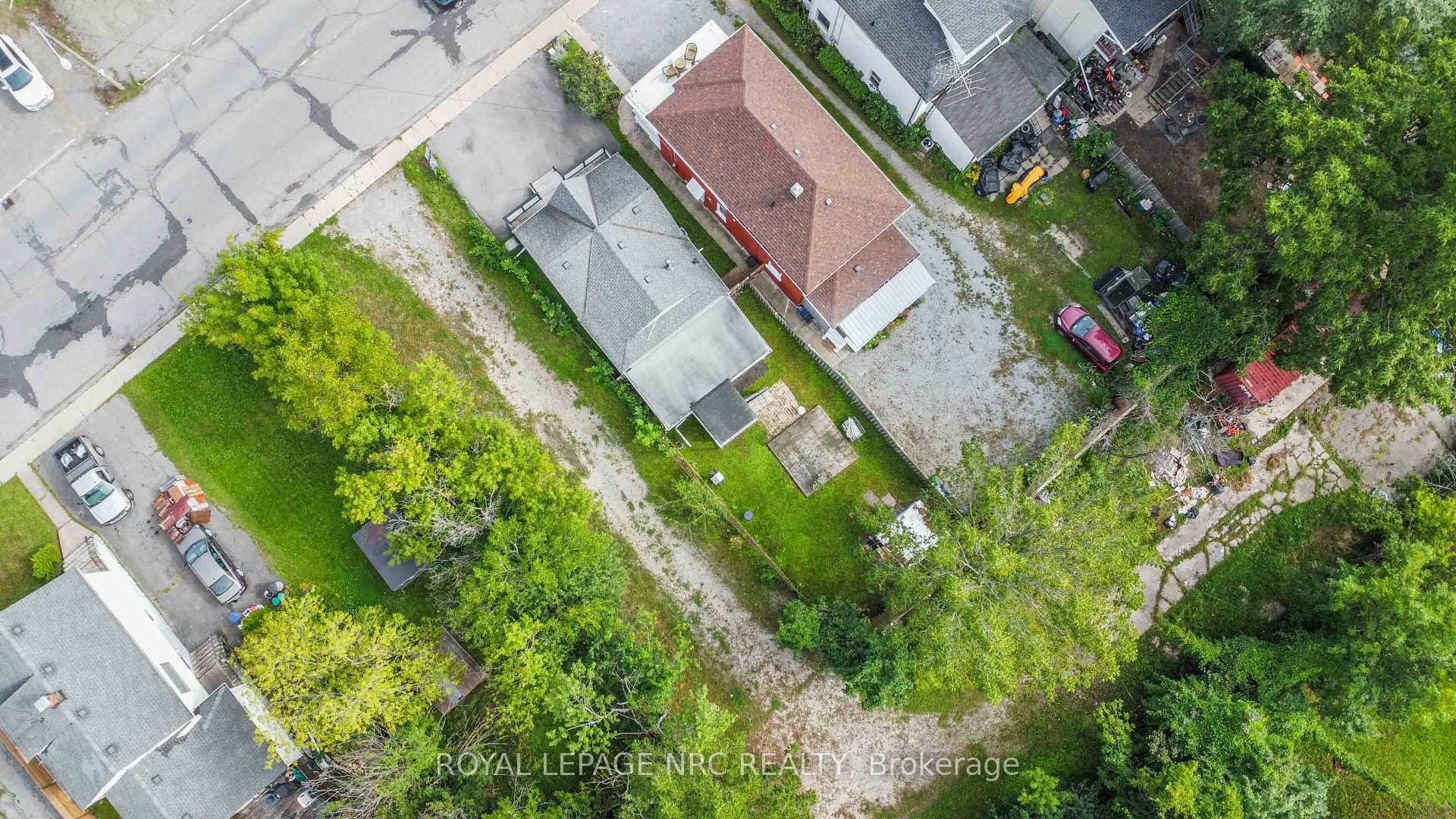 Photo 36 of 4610 Bridge Street, Niagara Falls, Downtown — HOMEH