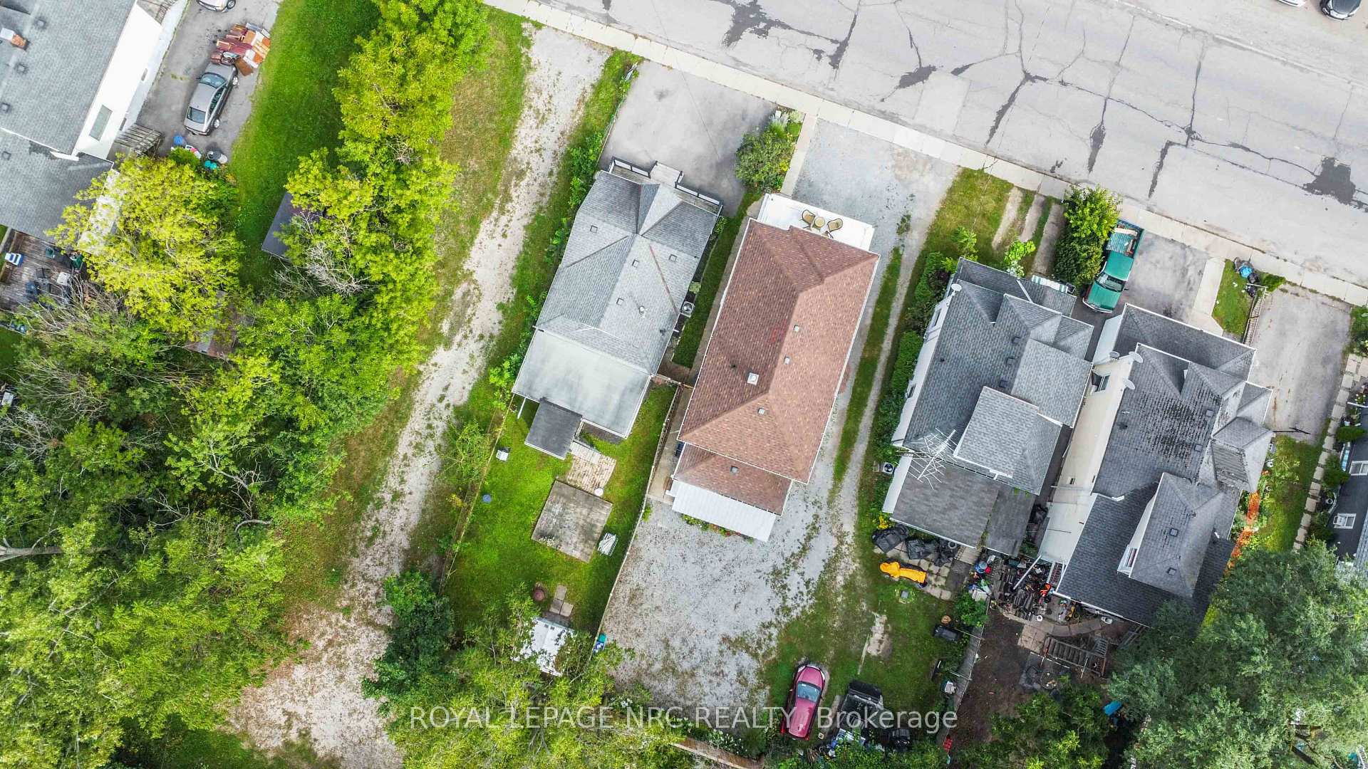 Photo 37 of 4610 Bridge Street, Niagara Falls, Downtown — HOMEH