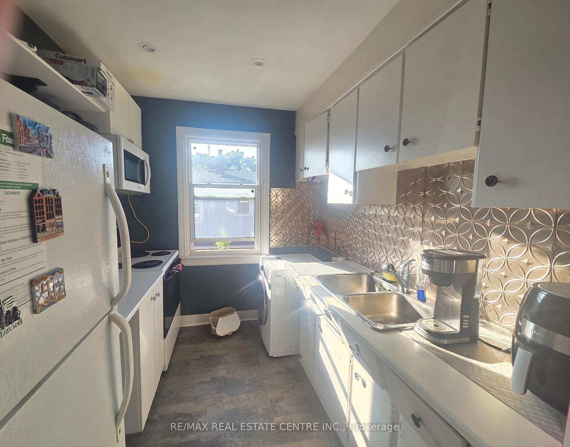 Photo 10 of Unit 2, 61 McCalla Drive, St. Catharines, Fairview — HOMEH