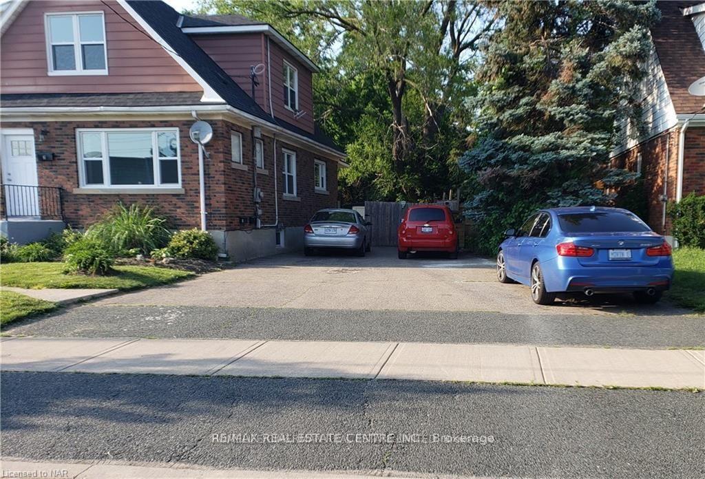 Photo 11 of Unit 2, 61 McCalla Drive, St. Catharines, Fairview — HOMEH