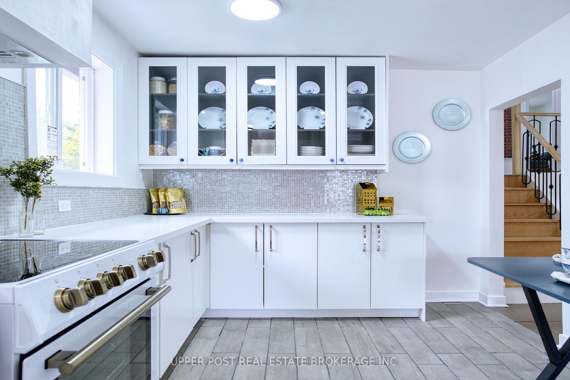 Photo 12 of 5 Longhope Place, North York, Don Valley Village — HOMEH