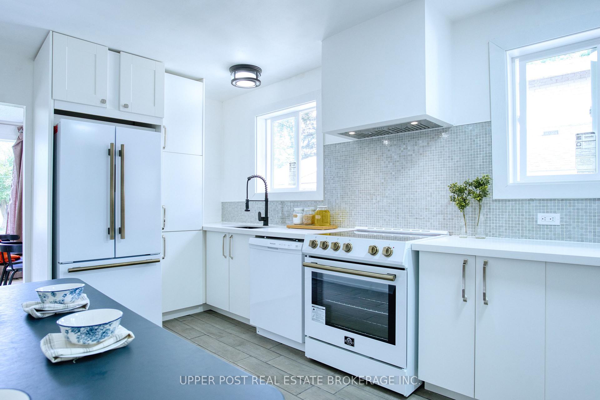 Photo 14 of 5 Longhope Place, North York, Don Valley Village — HOMEH
