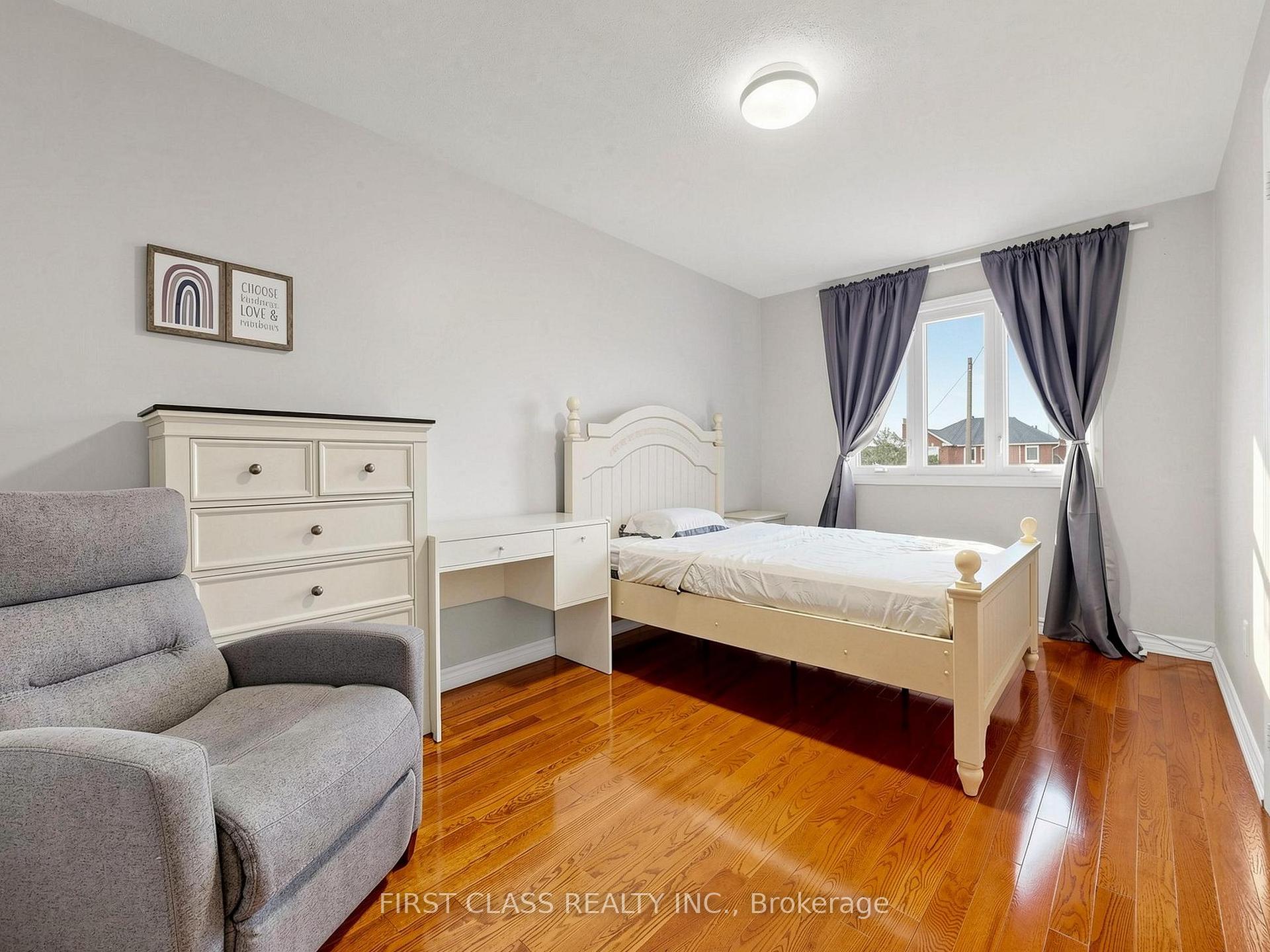 Photo 28 of 967 White Clover Way, Mississauga, East Credit — HOMEH