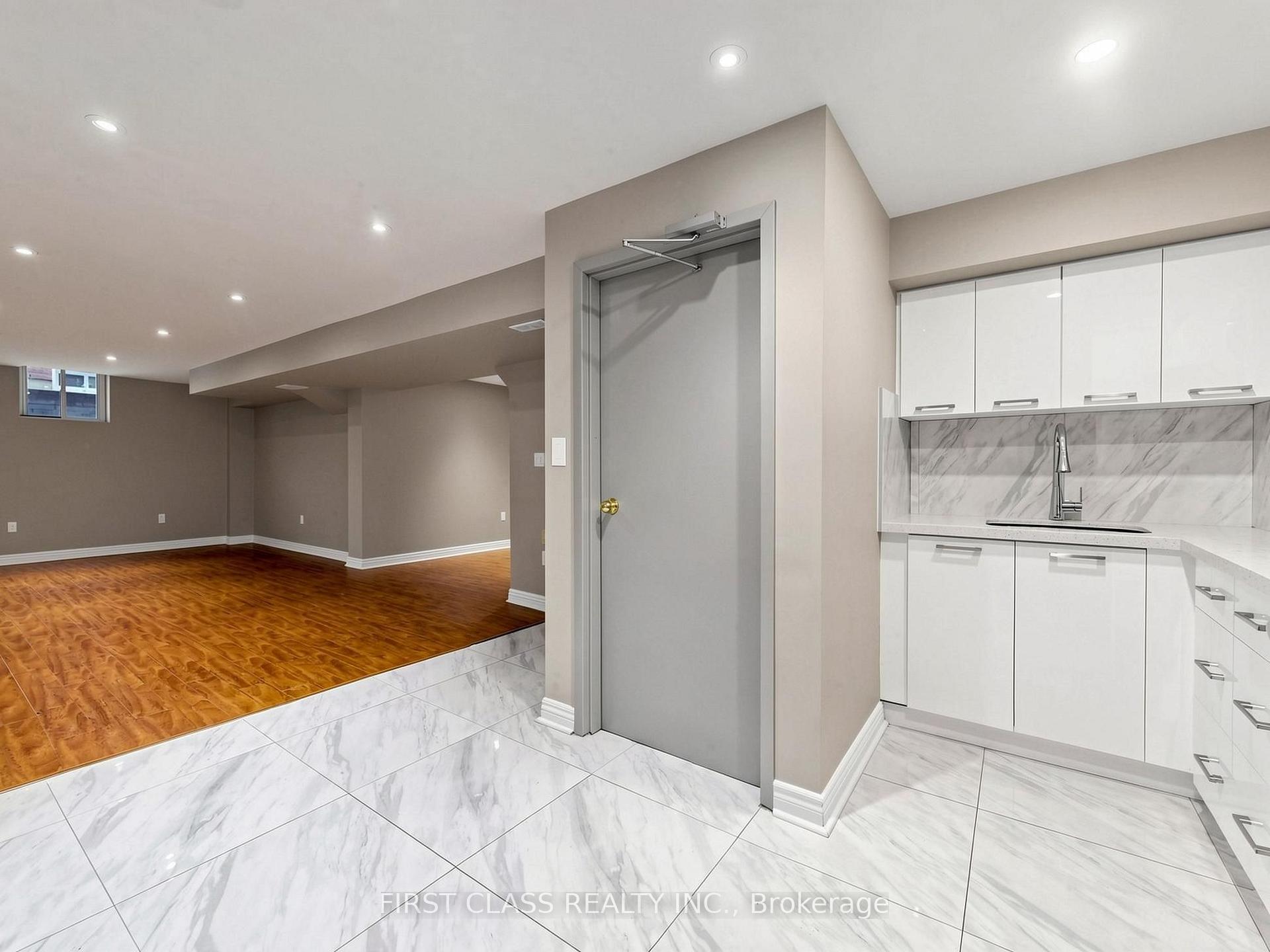 Photo 39 of 967 White Clover Way, Mississauga, East Credit — HOMEH