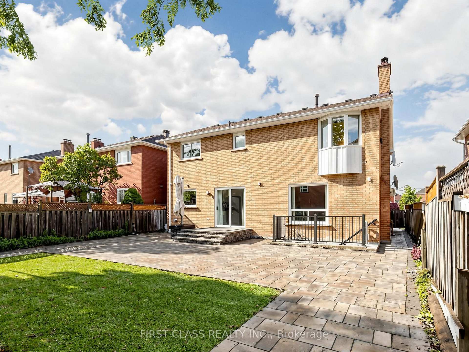 Photo 43 of 967 White Clover Way, Mississauga, East Credit — HOMEH