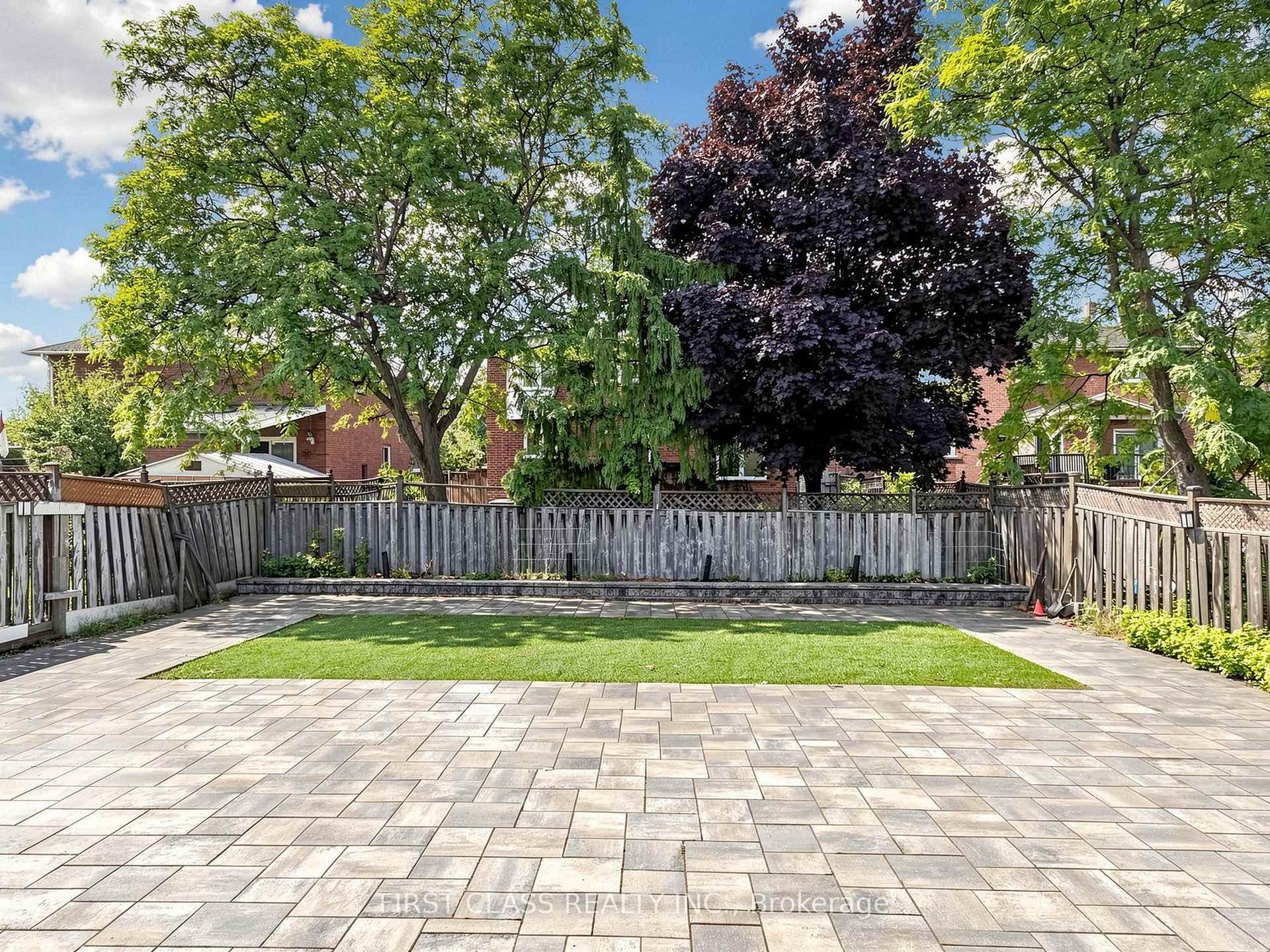 Photo 44 of 967 White Clover Way, Mississauga, East Credit — HOMEH