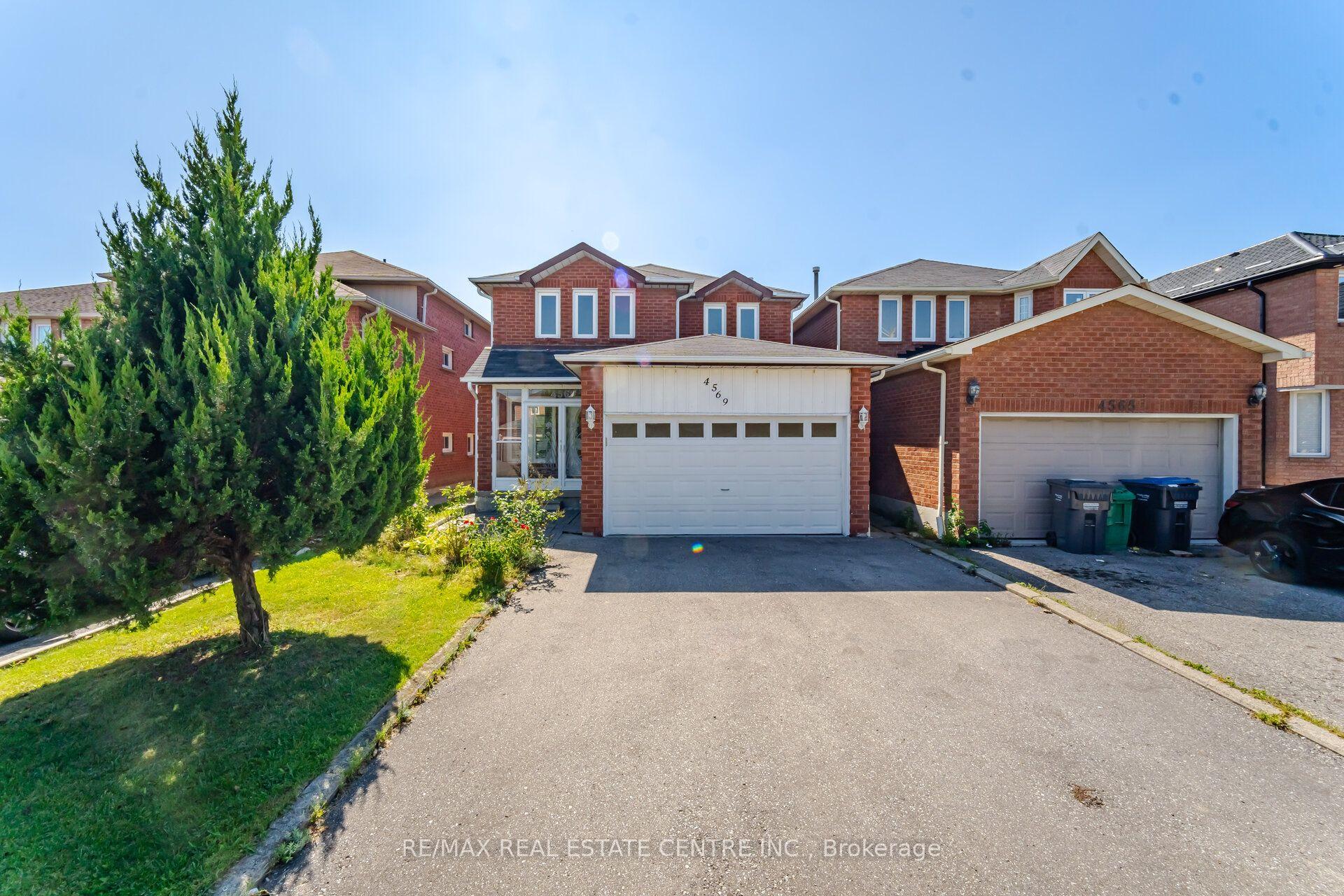 Photo 2 of 4569 Pemmican Trail, Mississauga, Hurontario — HOMEH