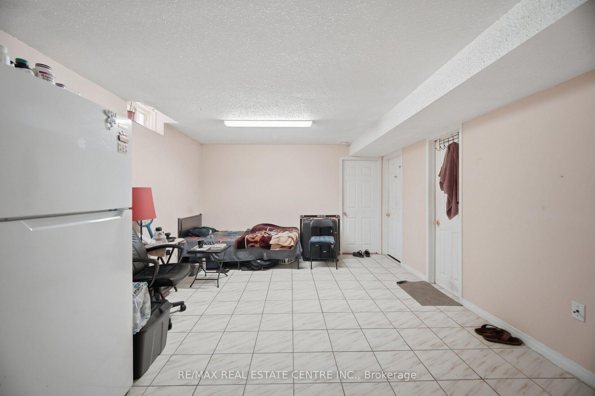 Photo 37 of 4569 Pemmican Trail, Mississauga, Hurontario — HOMEH