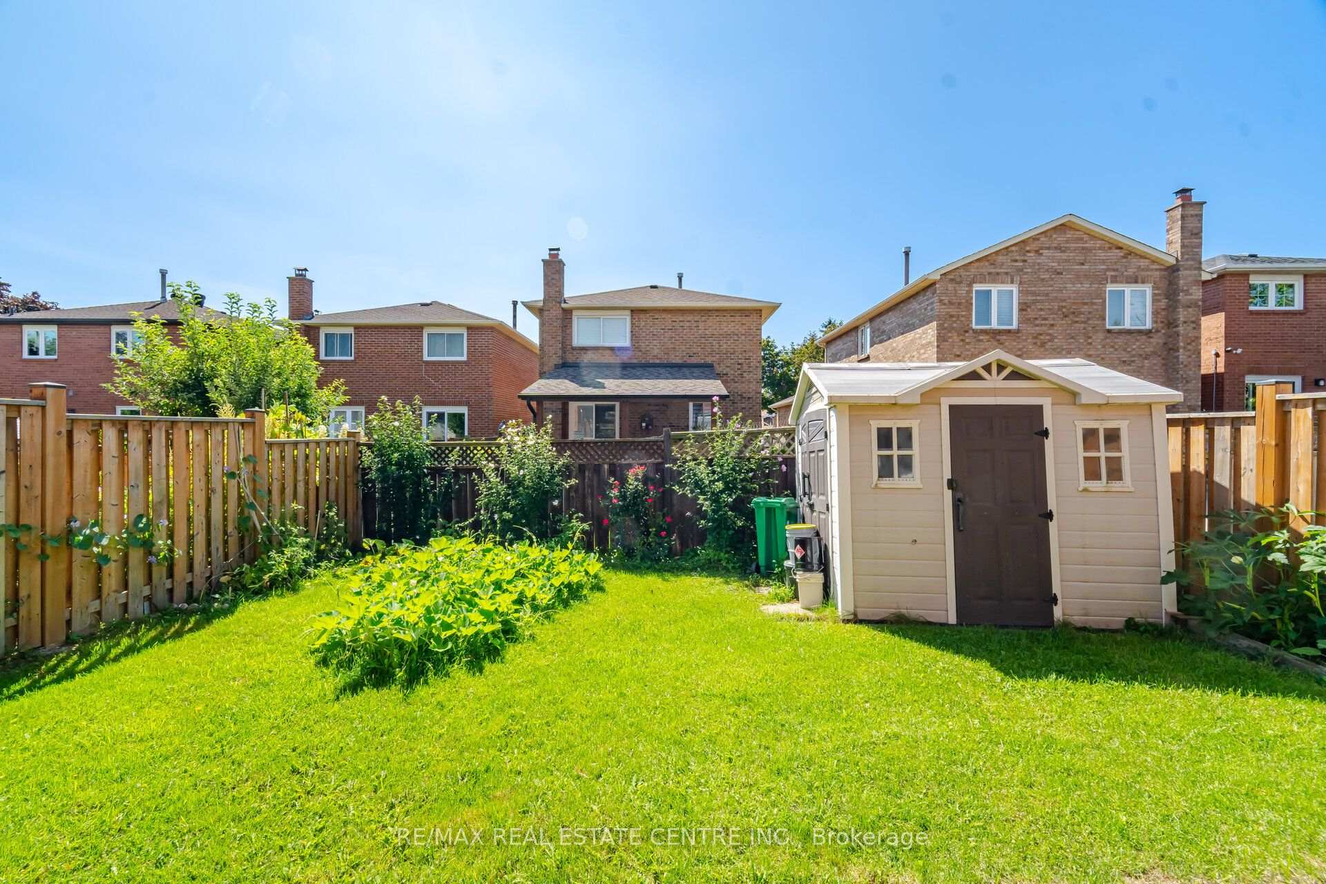 Photo 47 of 4569 Pemmican Trail, Mississauga, Hurontario — HOMEH