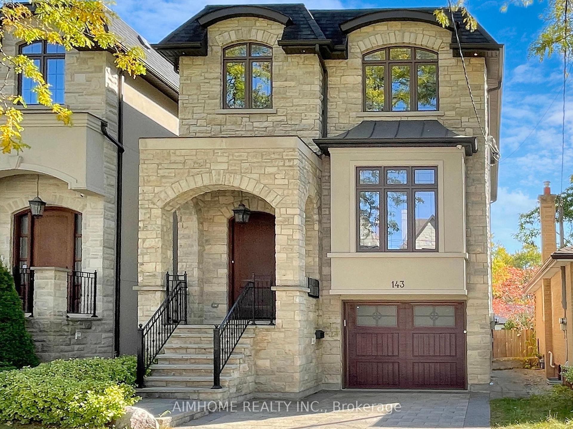 Front of 143 Kingsdale Avenue