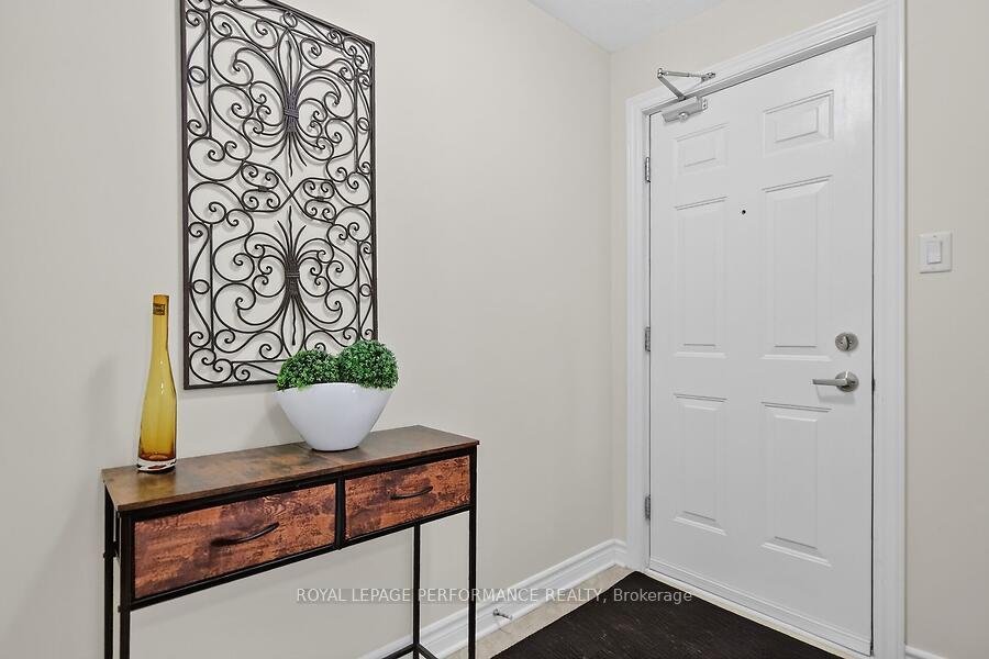 Photo 3 of Unit 5, 510 Stonefield Private, Ottawa, Barrhaven East — HOMEH