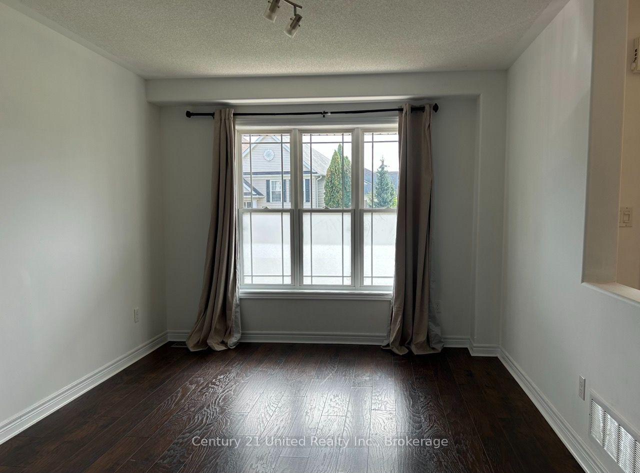 Photo 8 of 132 Bowen Drive, Peterborough, Northcrest Ward 5 — HOMEH