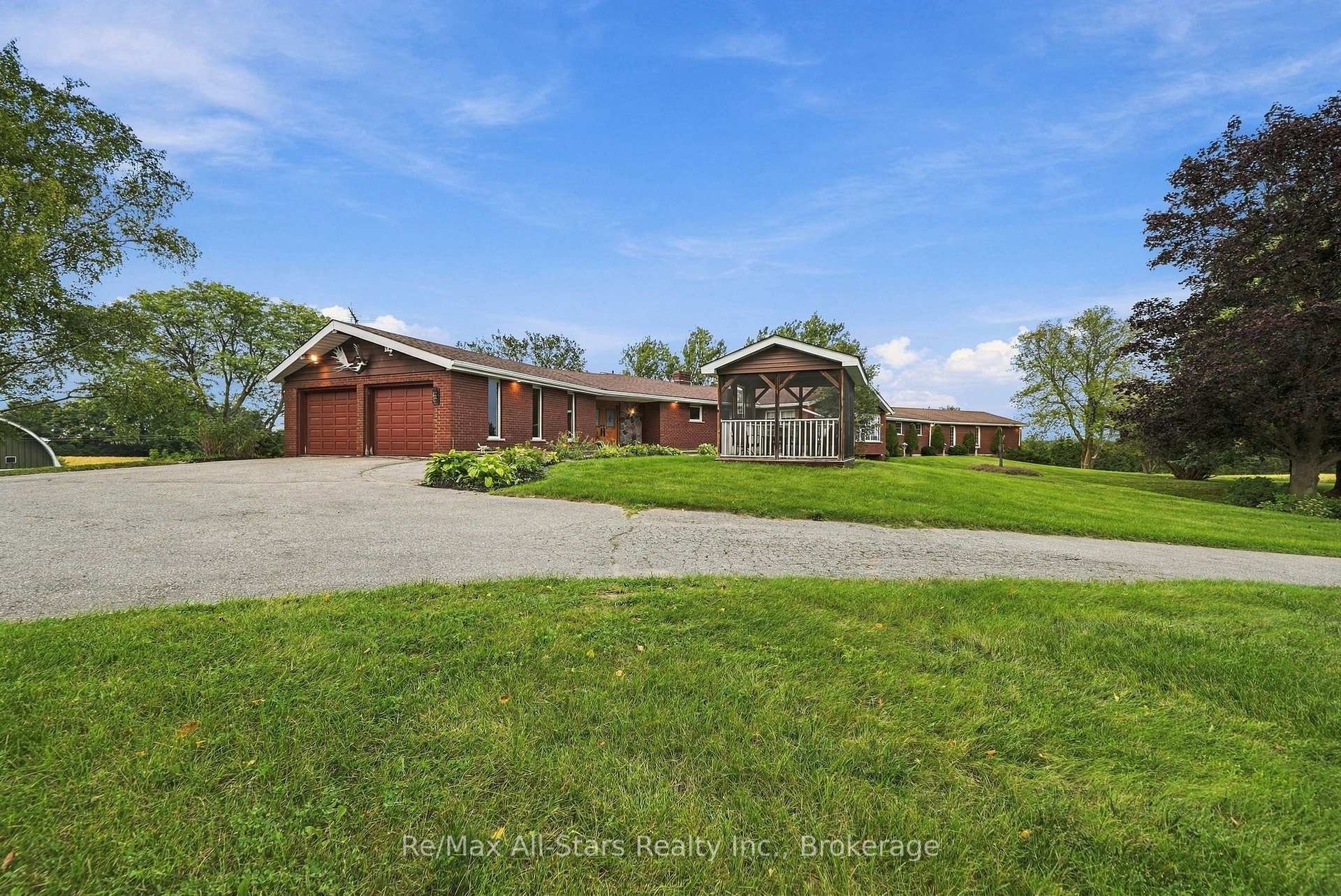 Photo 9 of 226 Regional 8 Road, Uxbridge, Rural Uxbridge — HOMEH