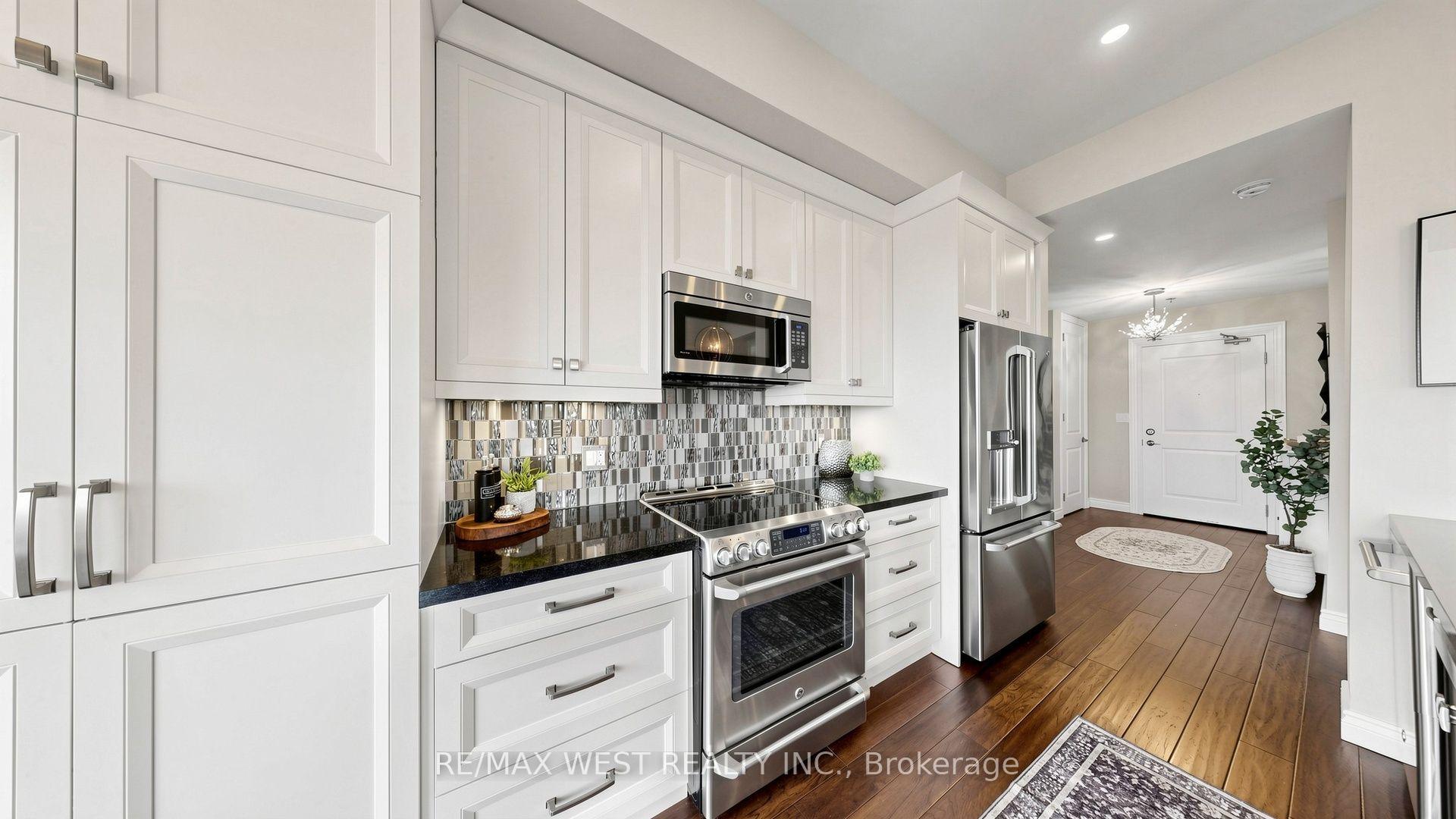 Photo 13 of Unit 605, 34 Plains Road E, Burlington, LaSalle — HOMEH