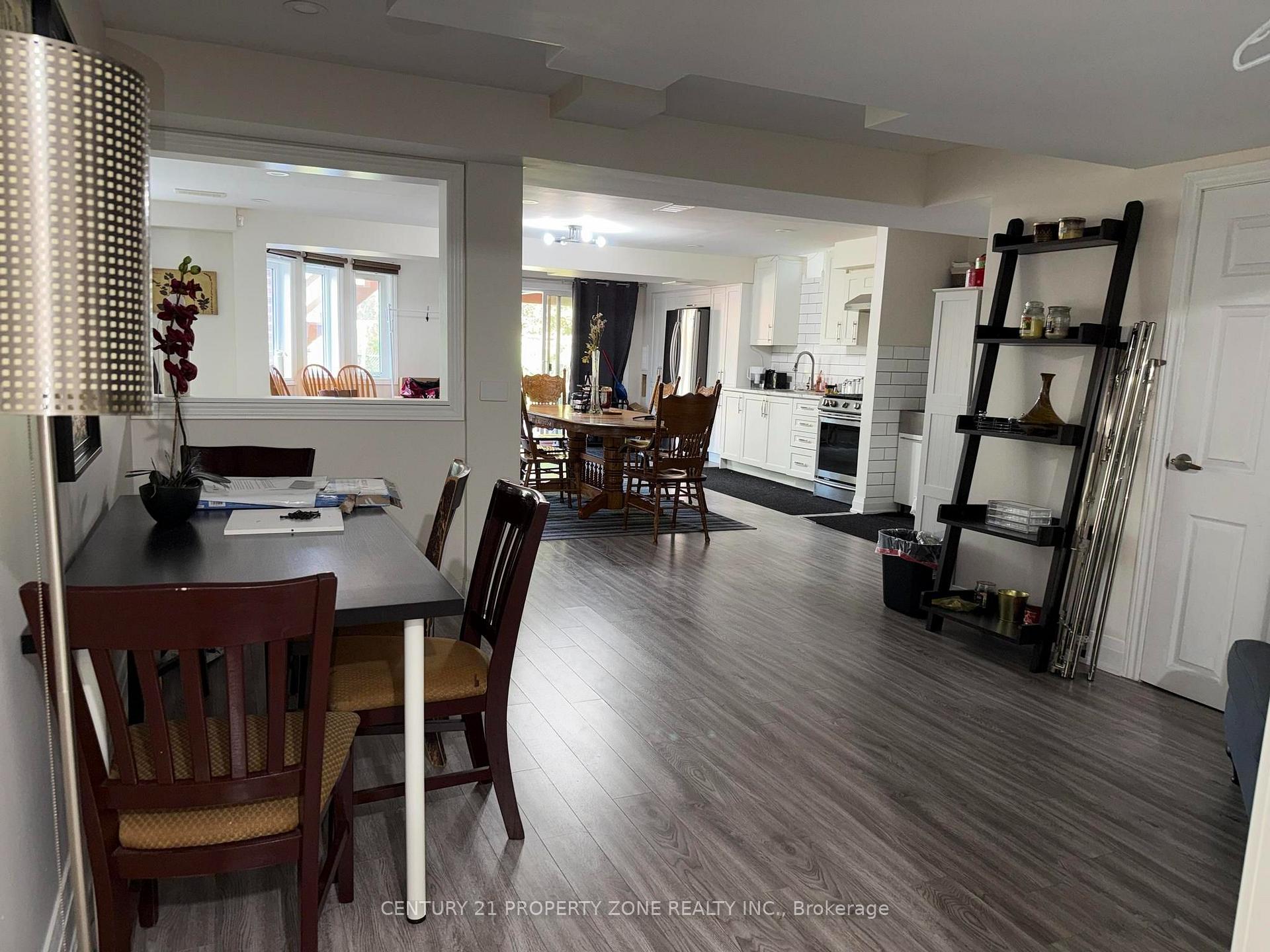 Photo 17 of 123 Upper Canada Court, Halton Hills, Georgetown — HOMEH