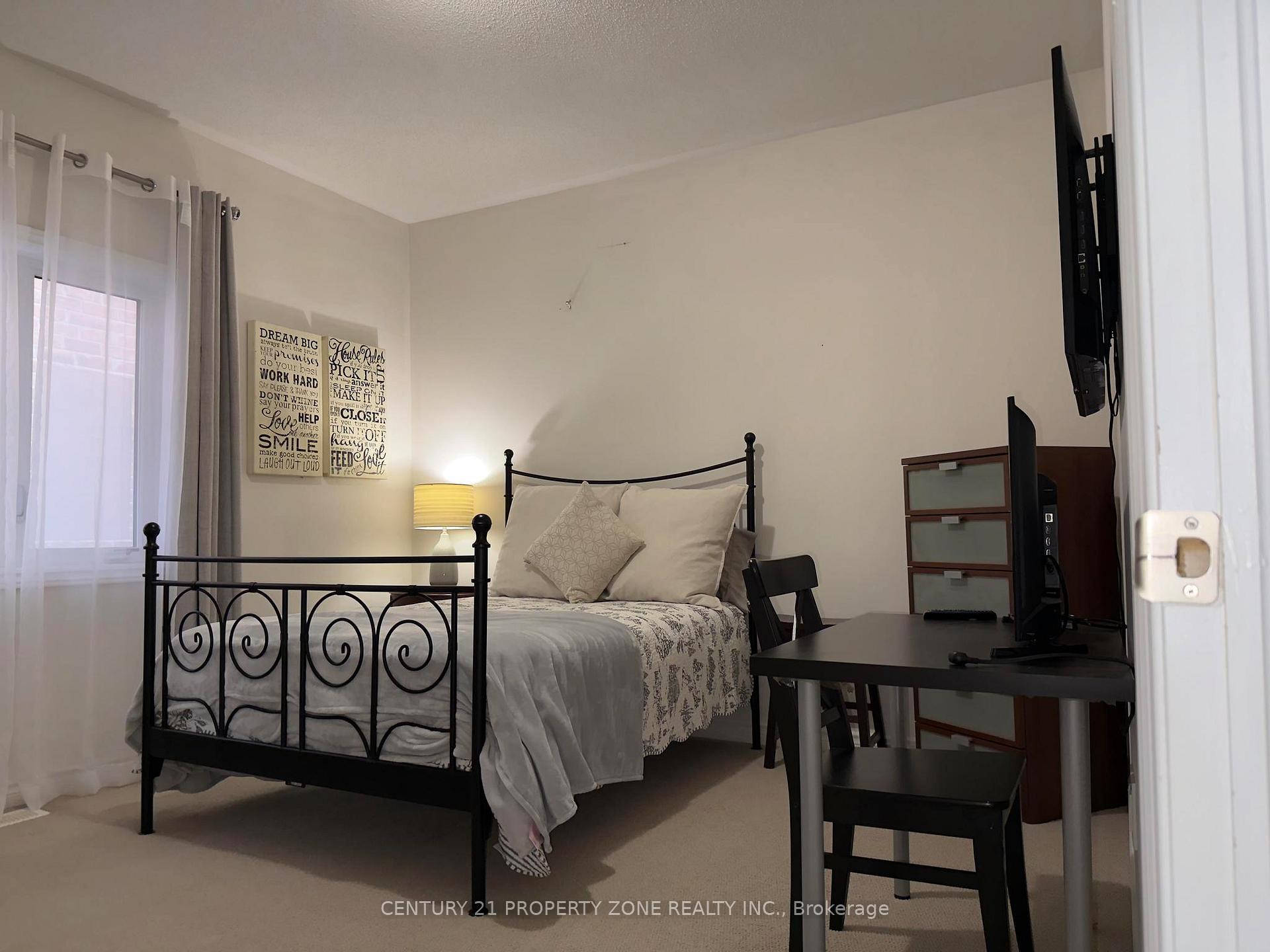 Photo 33 of 123 Upper Canada Court, Halton Hills, Georgetown — HOMEH