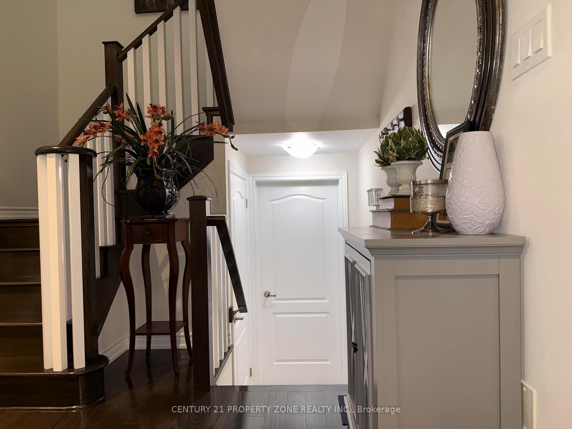 Photo 51 of 123 Upper Canada Court, Halton Hills, Georgetown — HOMEH