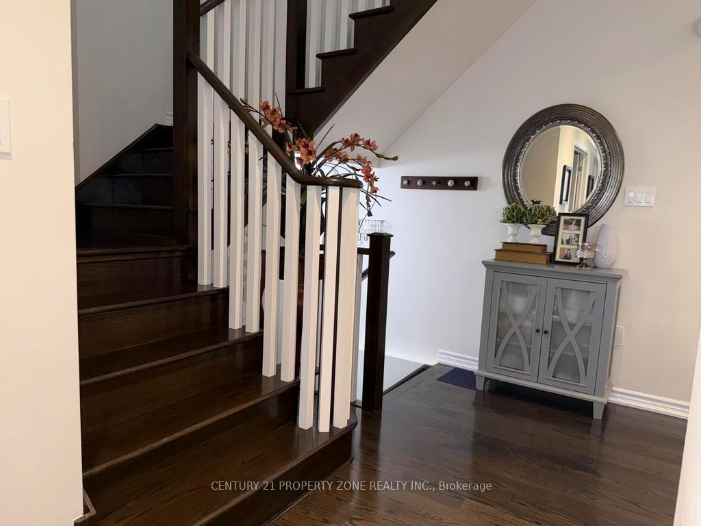Photo 28 of 123 Upper Canada Court, Halton Hills, Georgetown — HOMEH
