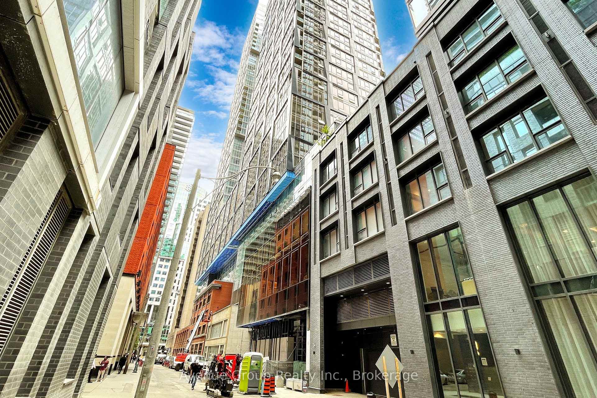 Front of Unit 3612, 35 Mercer Street