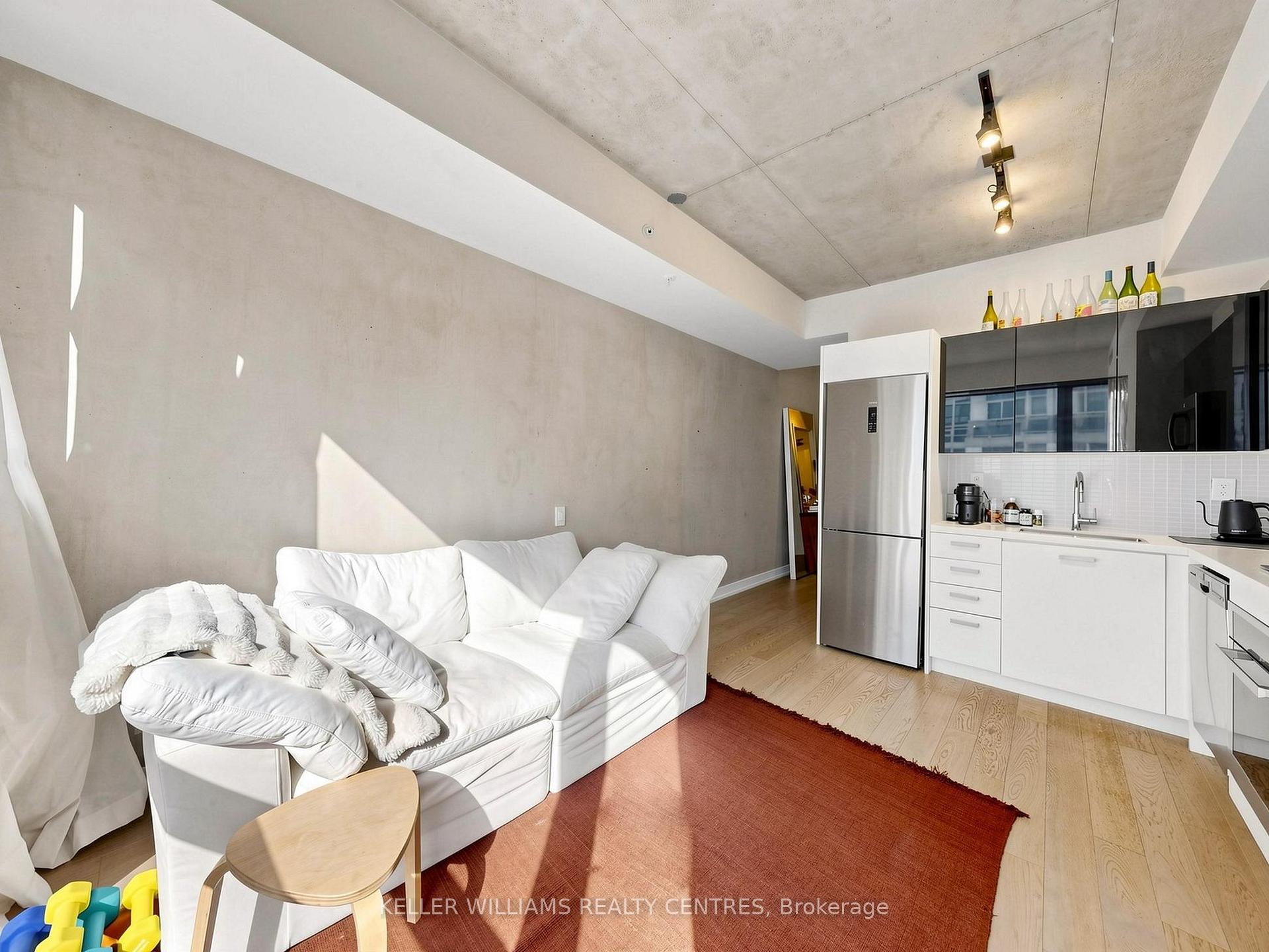 Photo 10 of Unit 617, 39 Brant Street, Toronto, Waterfront Communities — HOMEH