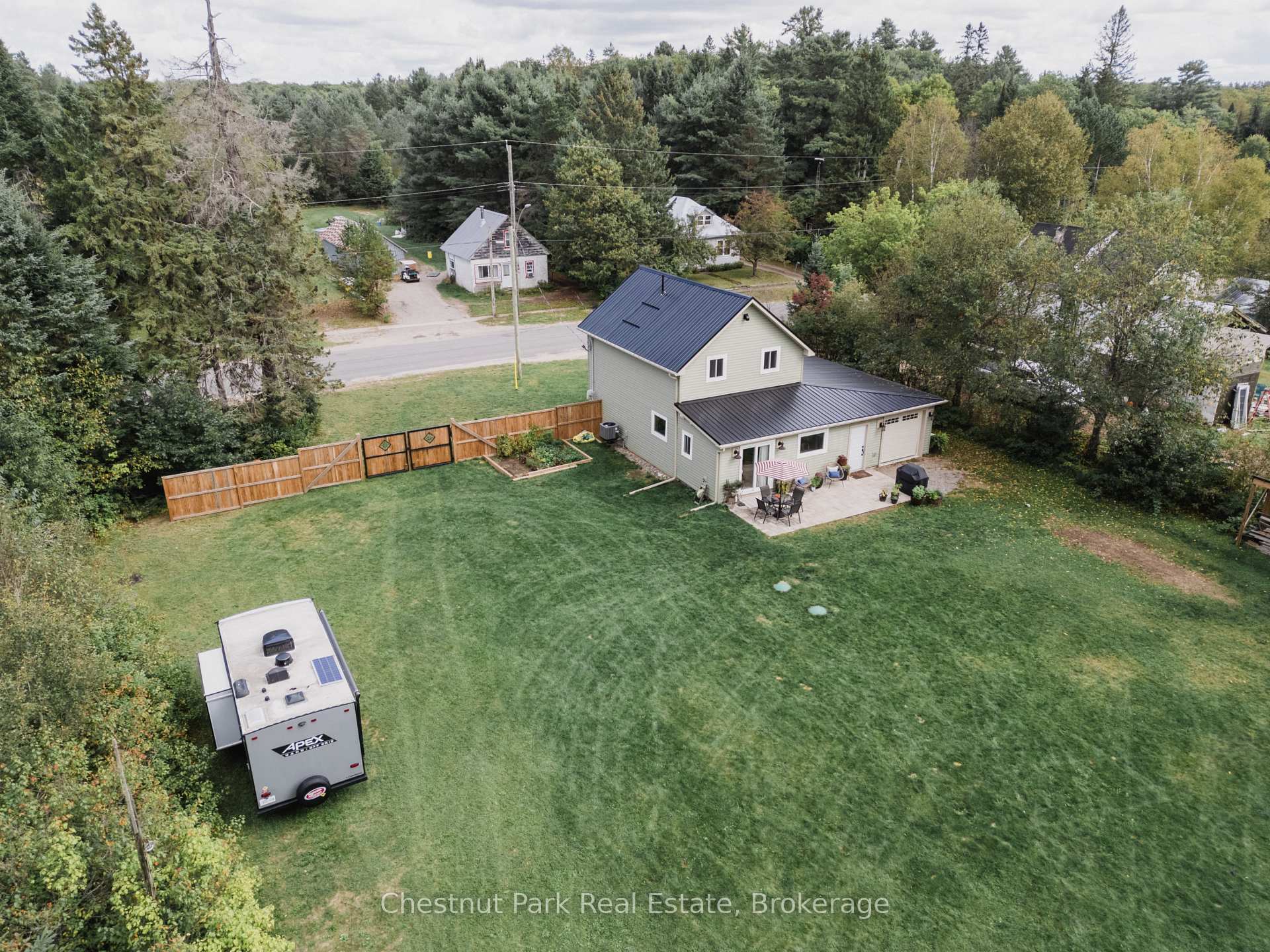 Photo 5 of 2200 Stisted Road S, McMurrich/Monteith, Sprucedale — HOMEH