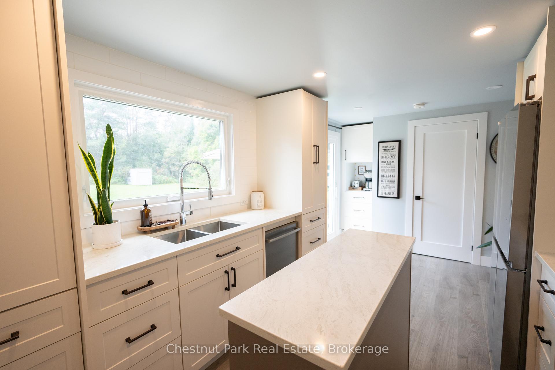 Photo 20 of 2200 Stisted Road S, McMurrich/Monteith, Sprucedale — HOMEH