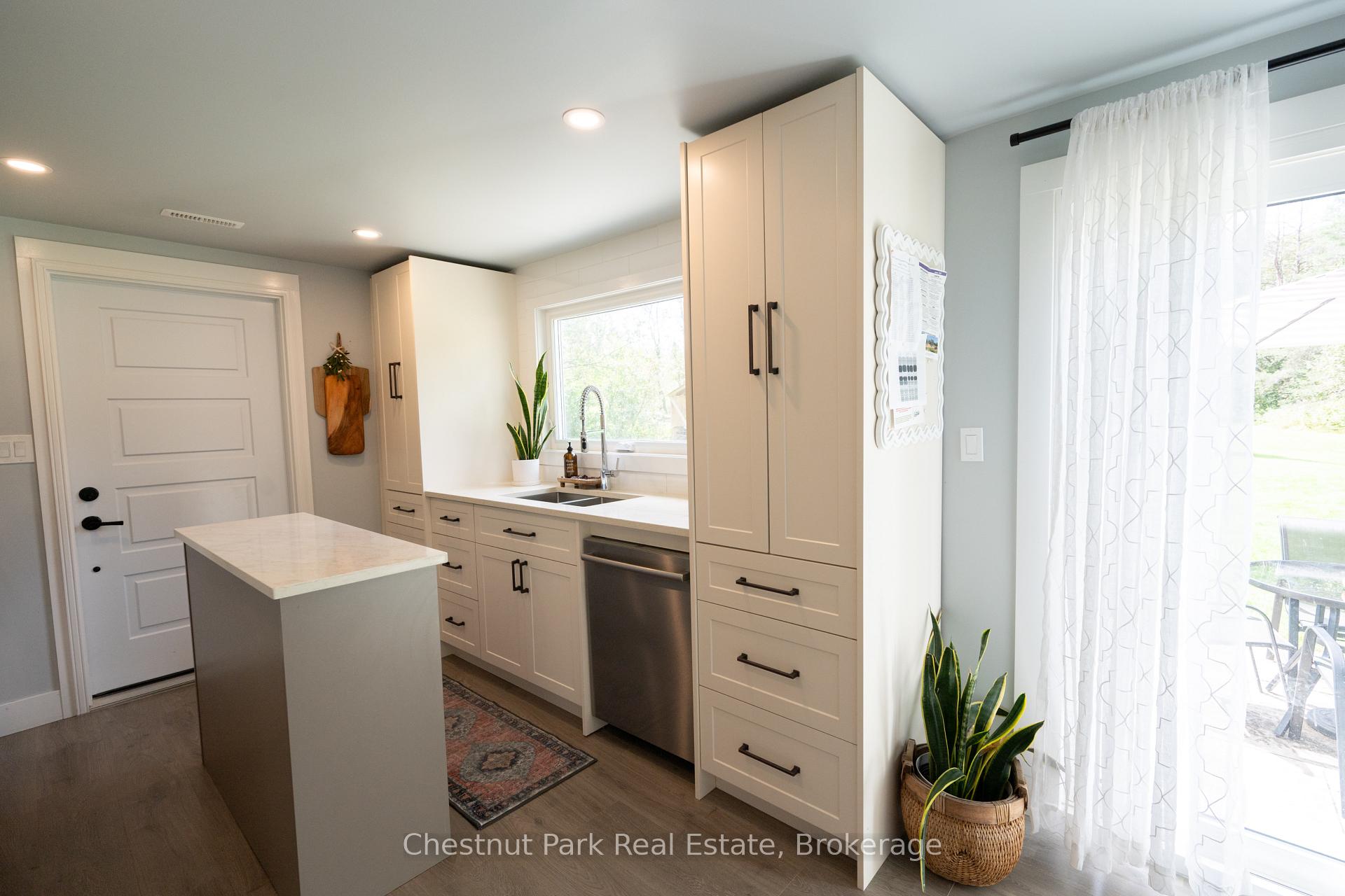 Photo 21 of 2200 Stisted Road S, McMurrich/Monteith, Sprucedale — HOMEH