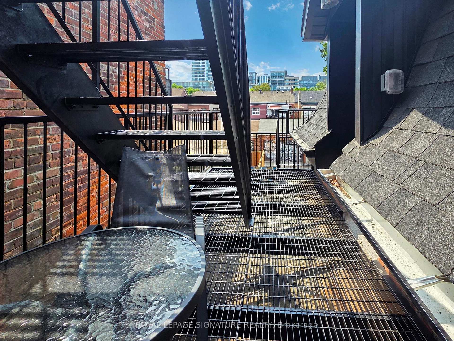 Photo 18 of Unit 2, 28 Beaconsfield Avenue, Toronto, Little Portugal — HOMEH