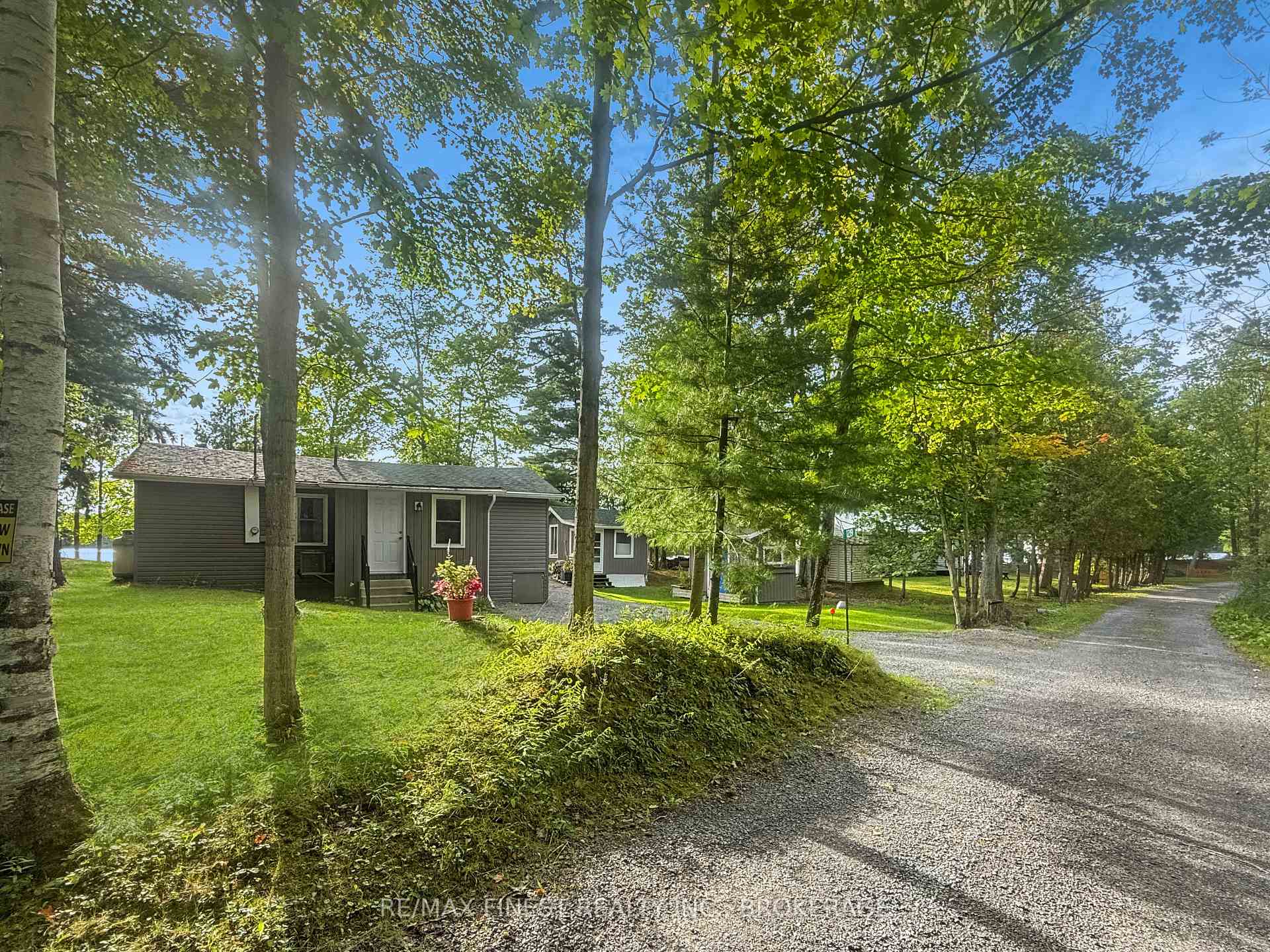 Photo 3 of 1219 Hidden Valley Lane, Frontenac, Frontenac South — HOMEH