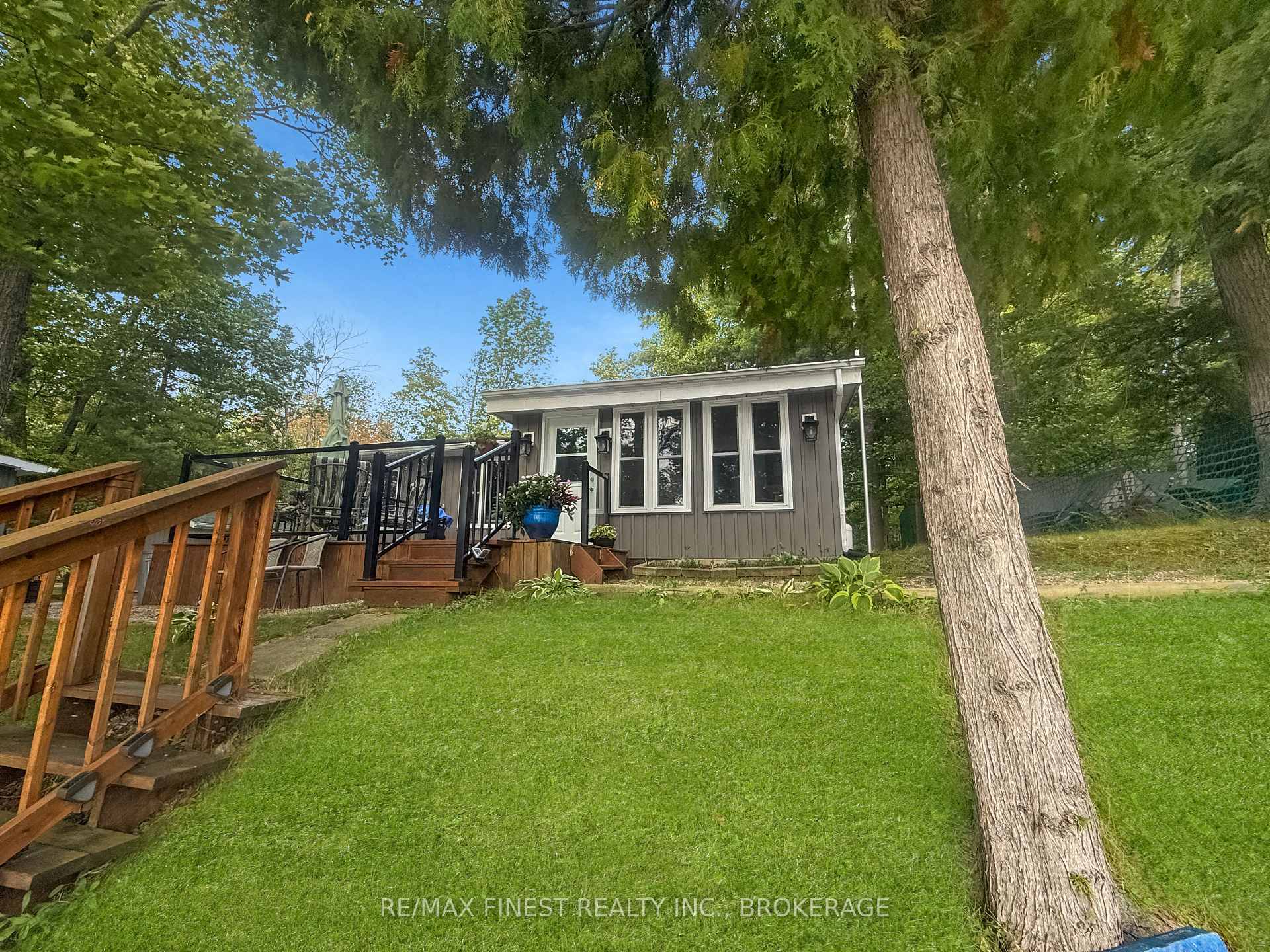 Photo 4 of 1219 Hidden Valley Lane, Frontenac, Frontenac South — HOMEH